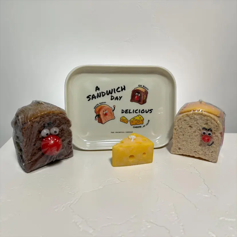Sockpill Candles A Sandwich Day White & Rye Cheese Wedge w/ Tray & Box