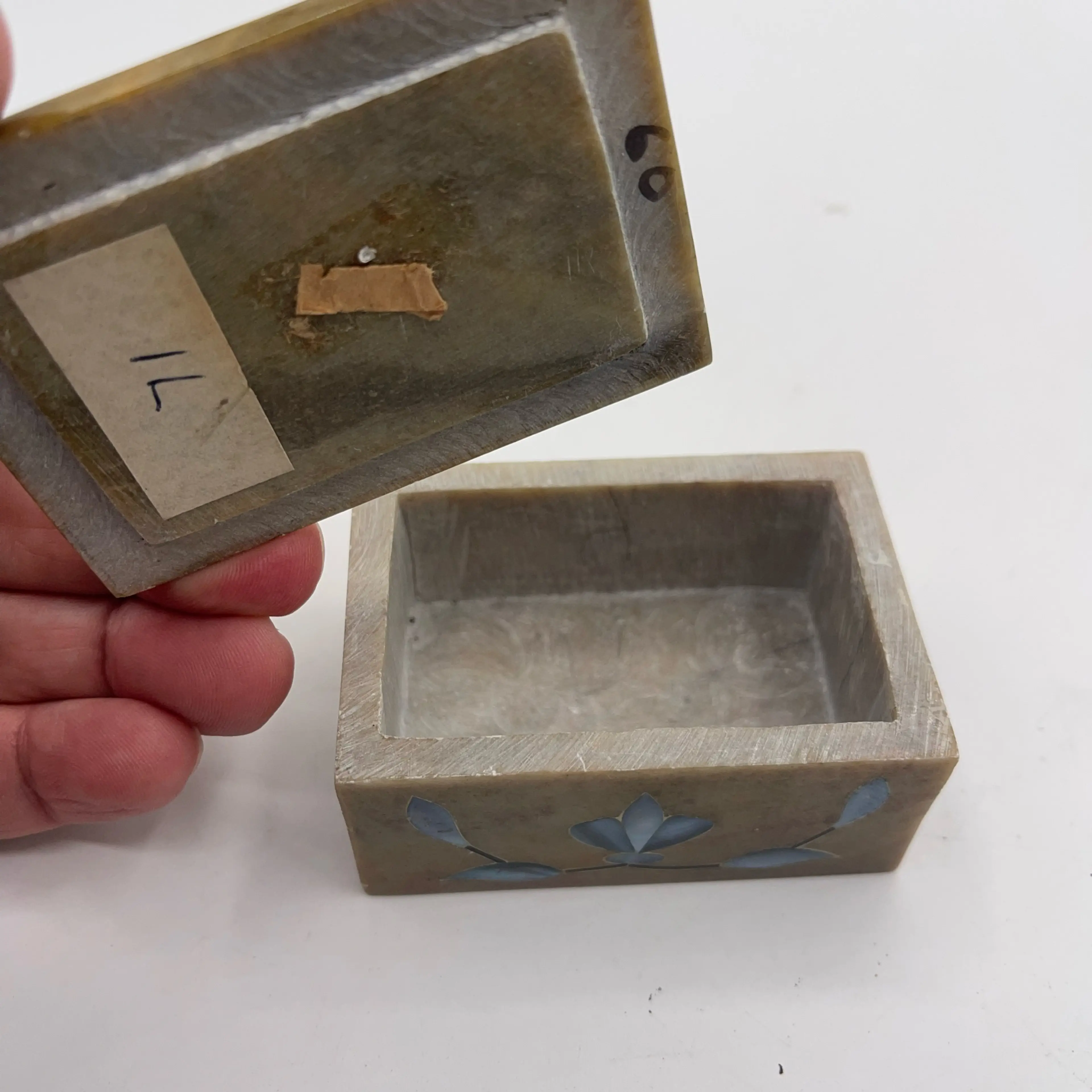 Image 3 of 3