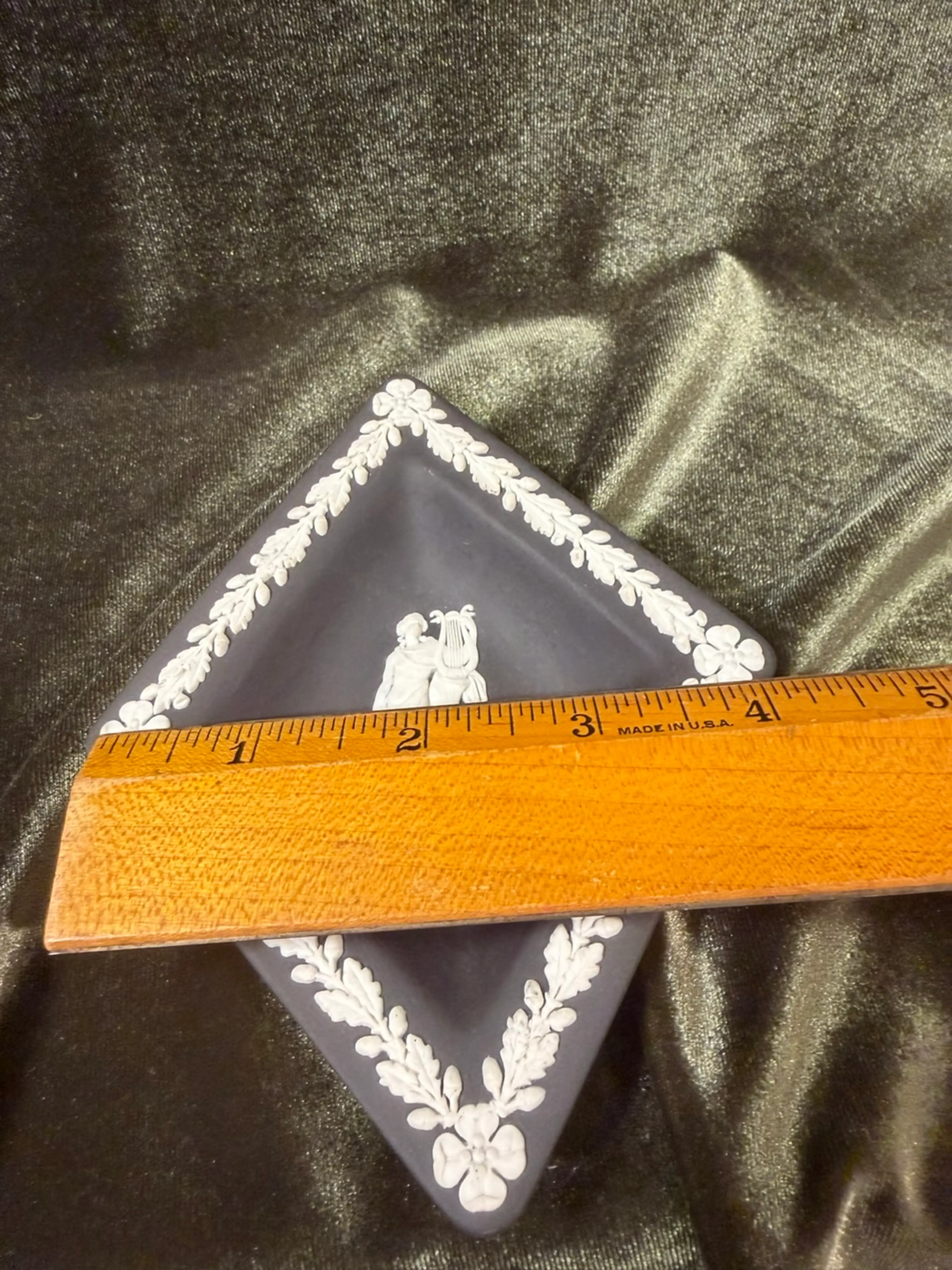Image 3 of 6