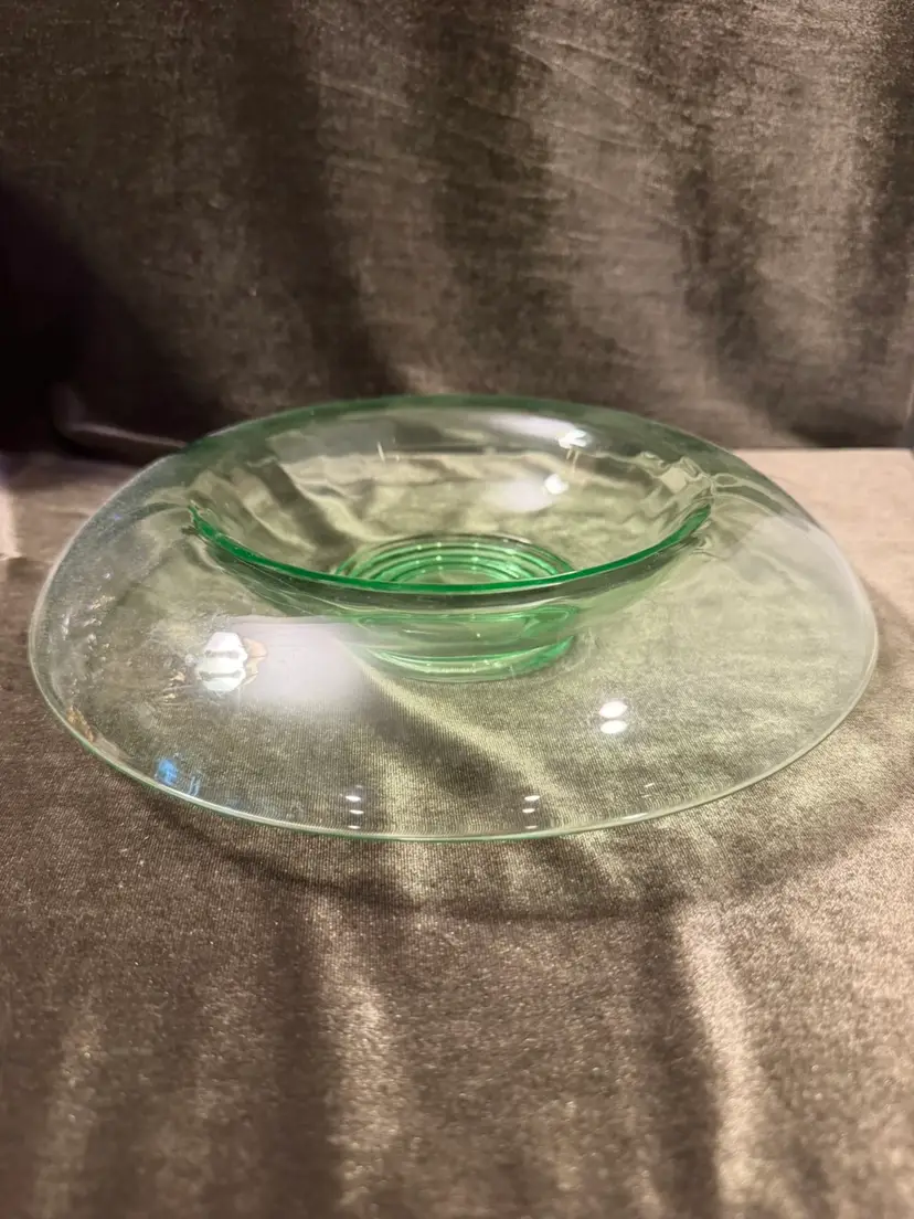 Vintage Uranium Green Depression Glass Pedestal Console Centerpiece Bowl