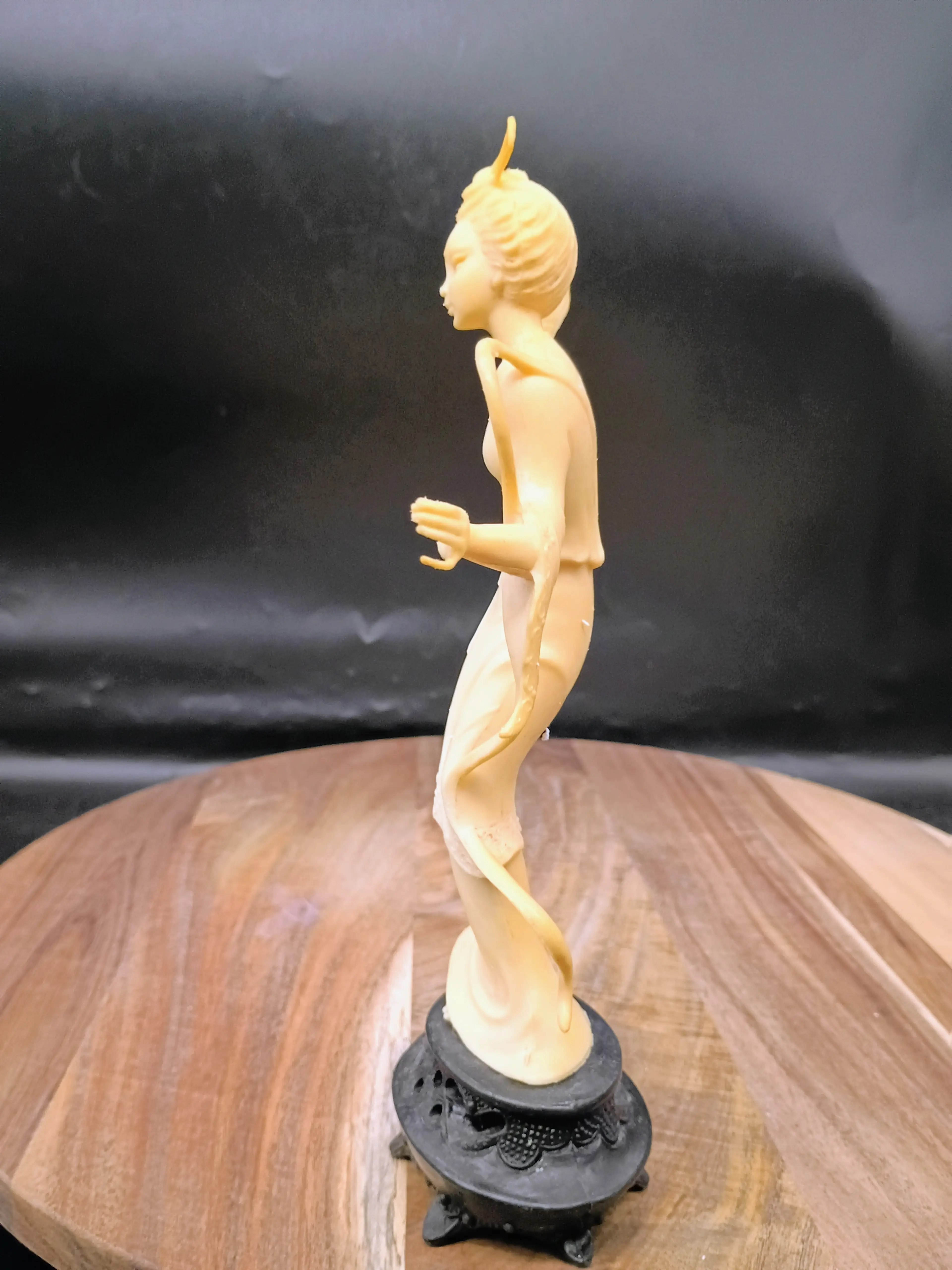 Image 3 of 6