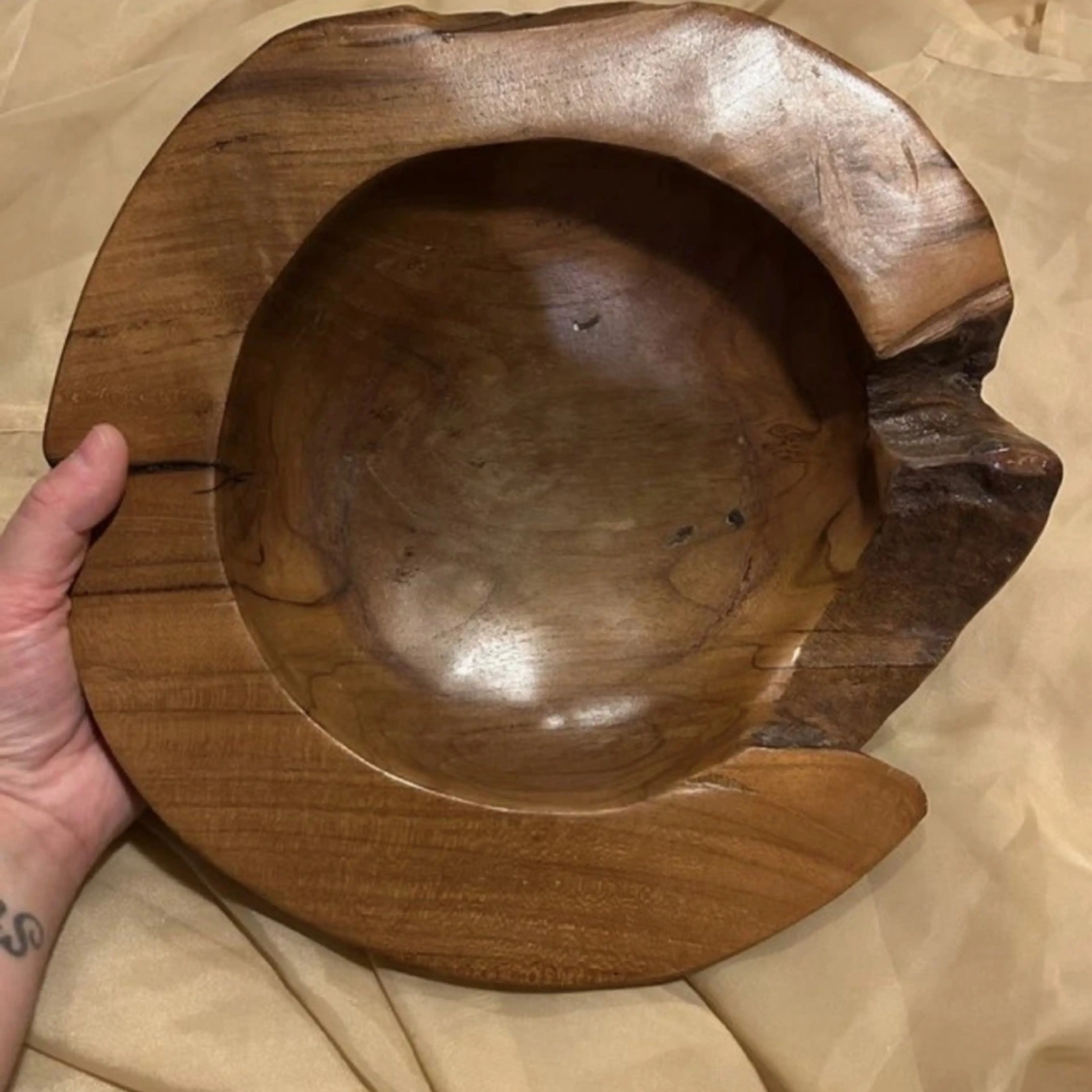 Image 2 of 4