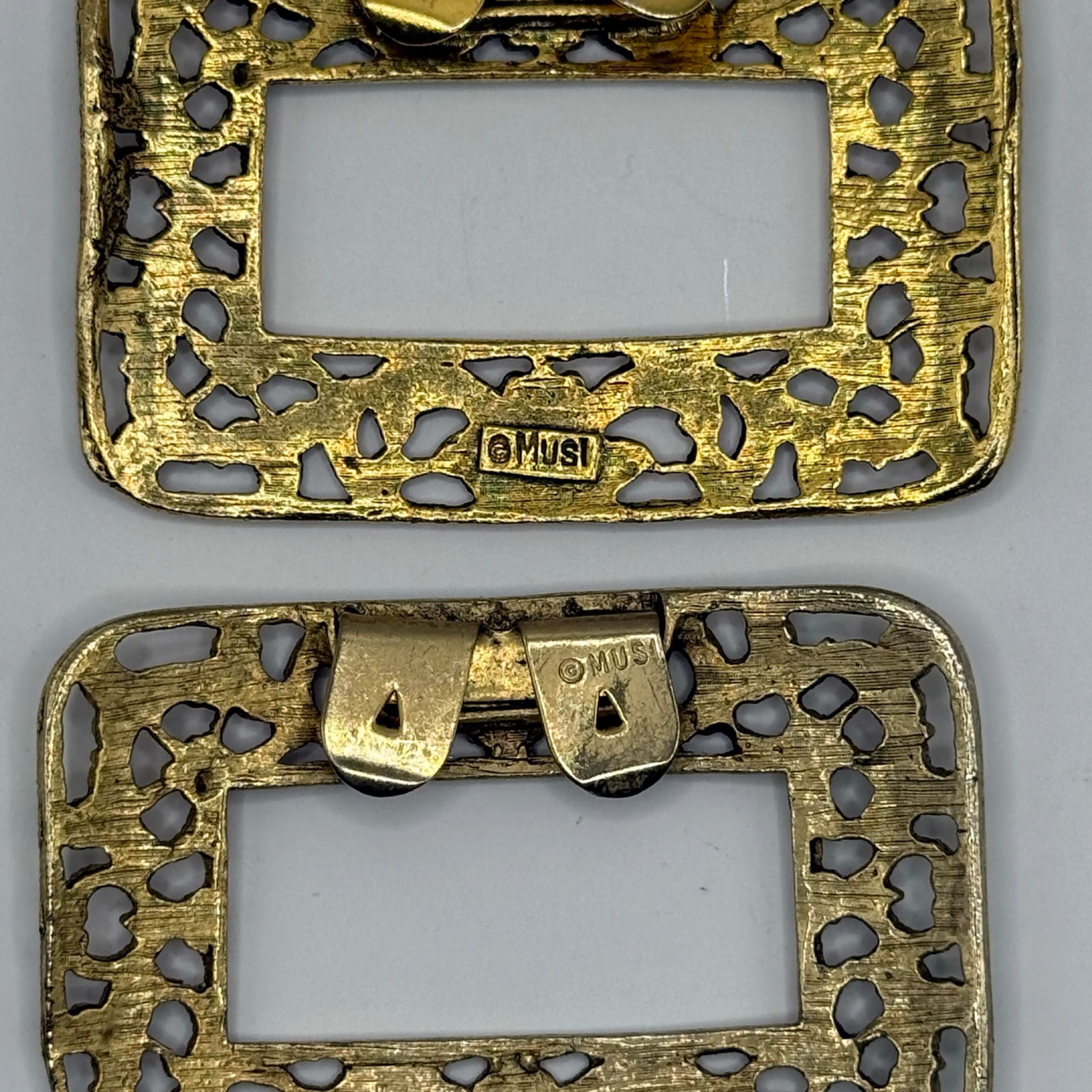 Image 2 of 2