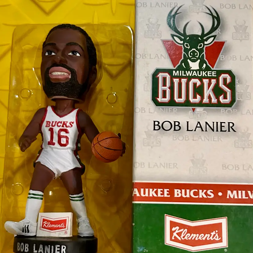 2007-2008 MILWAUKEE BUCKS BOB LANIER SGA BOBBLEHEAD ~ NIB