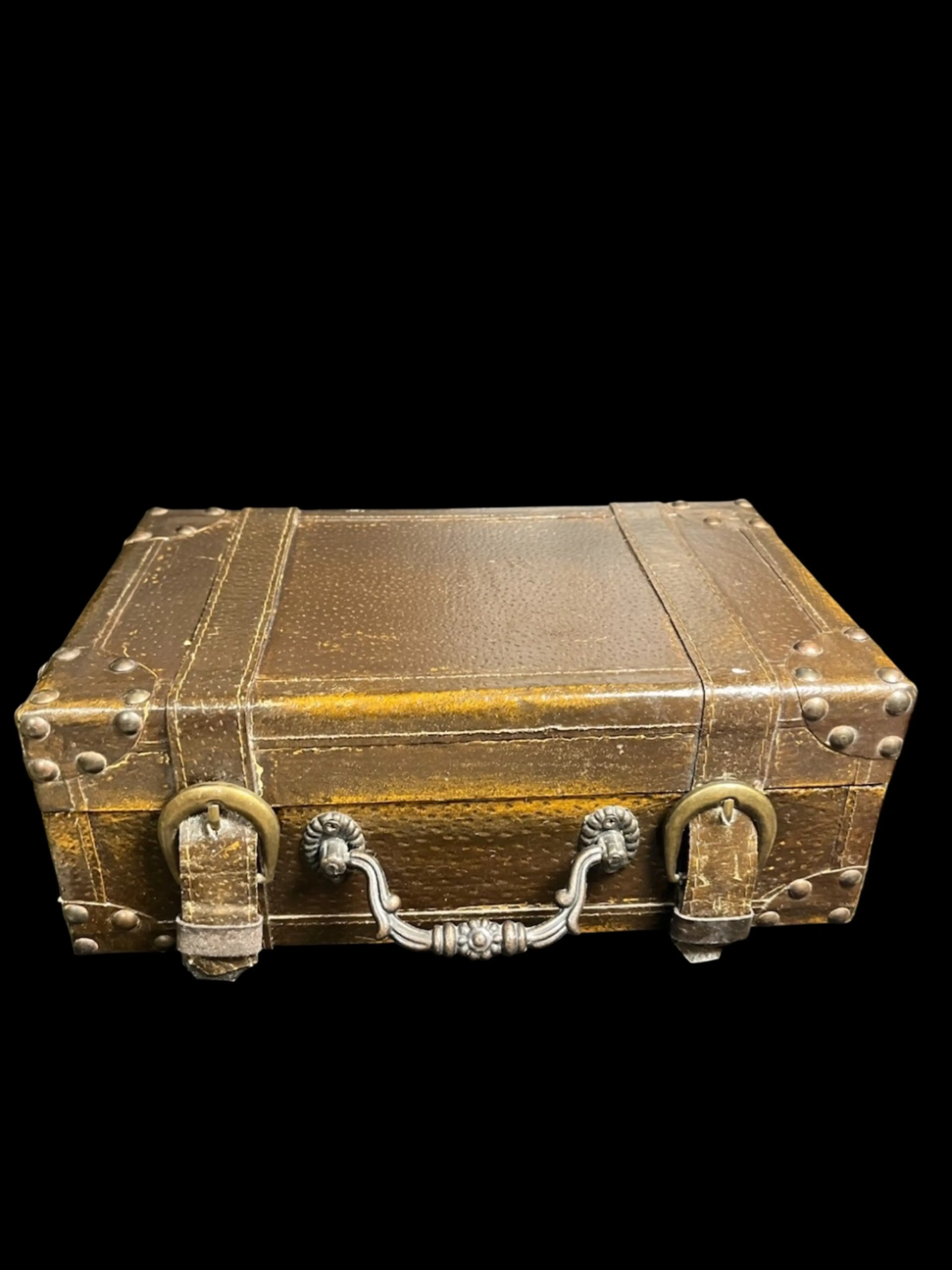 Image 2 of 10