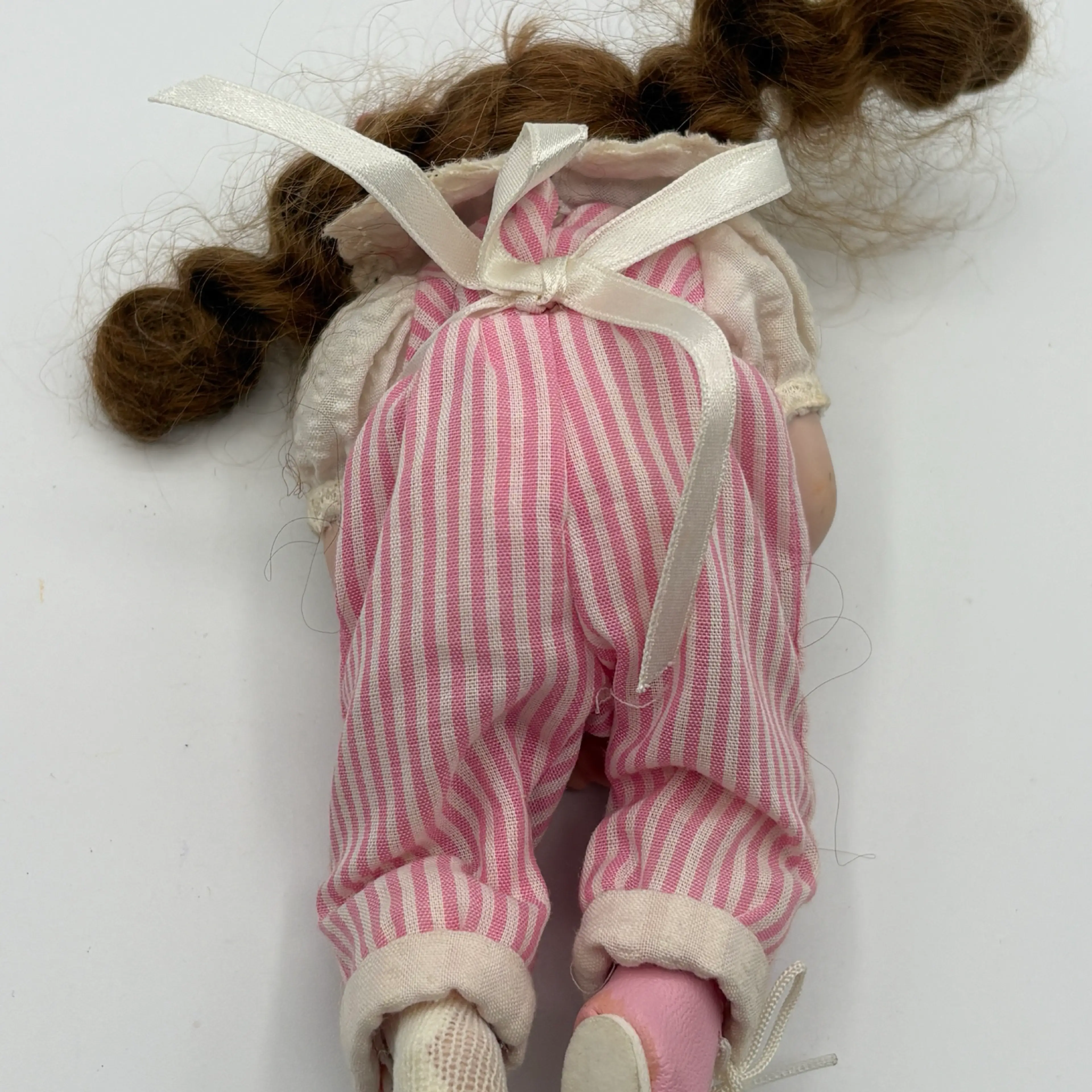 Image 4 of 6