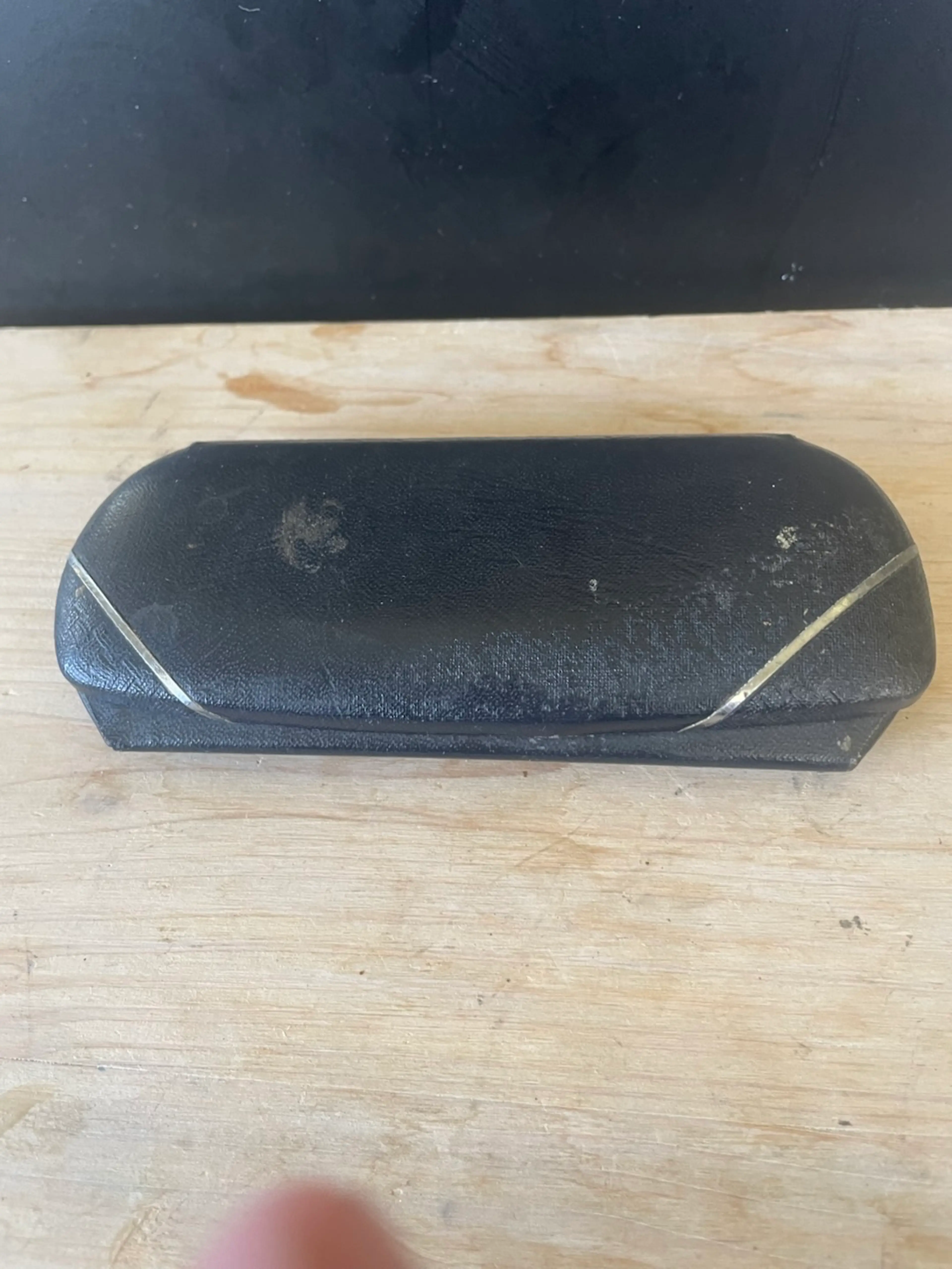 Image 2 of 7