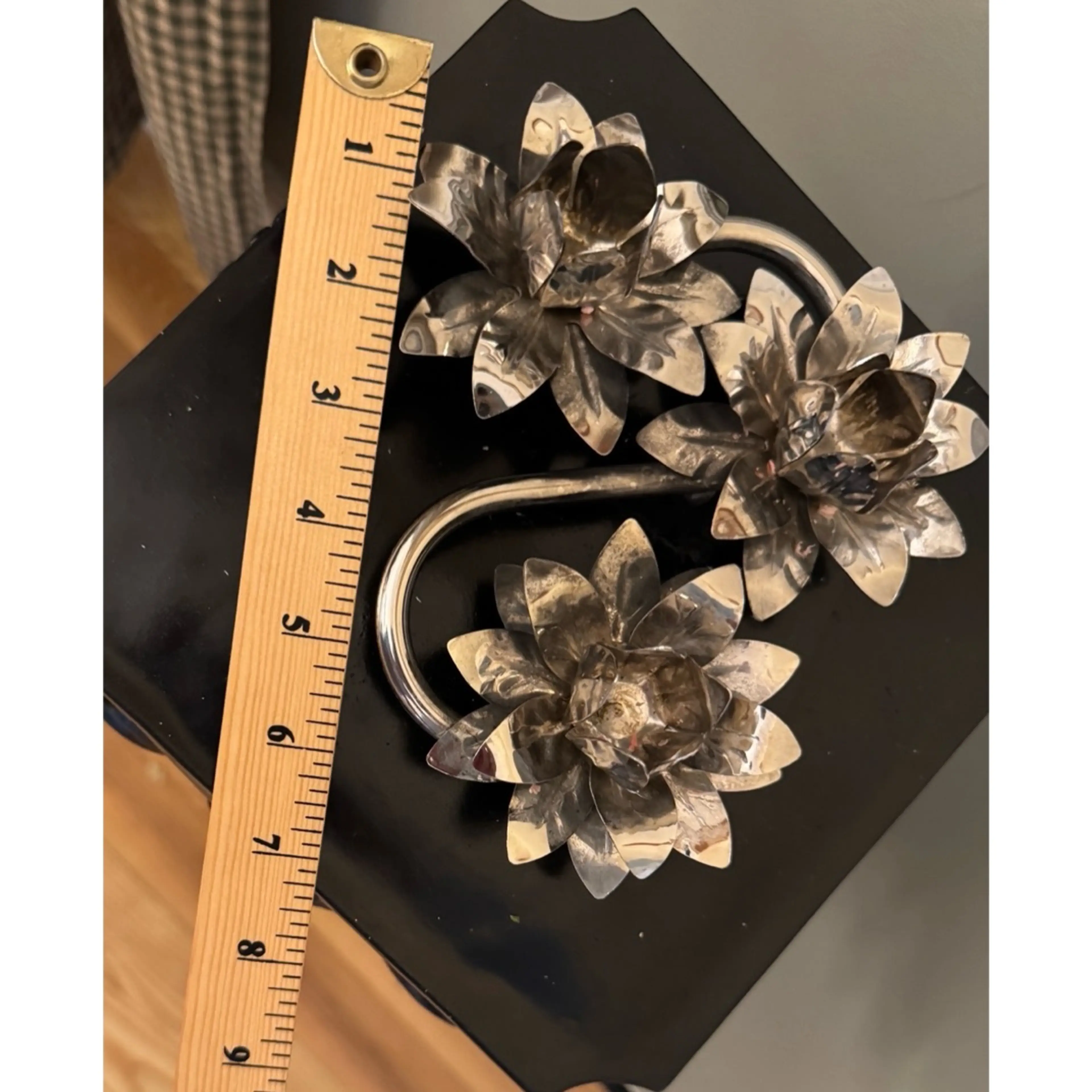 Image 3 of 4