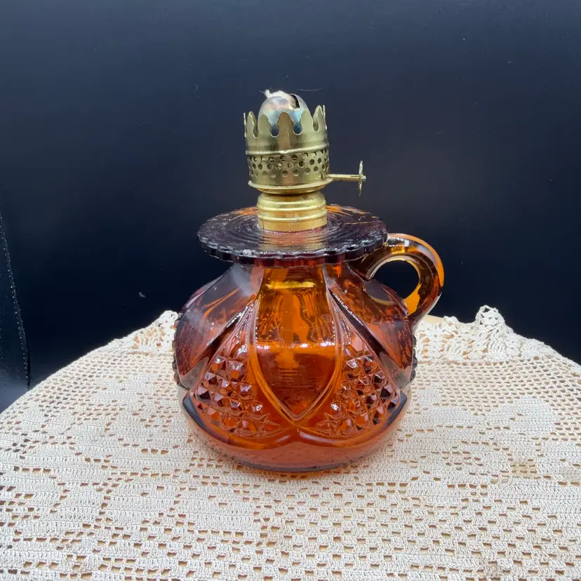 🐞Vtg Vintage Amber Glass Hand Held Finger Oil Lamp 4 1/4x 4.5”