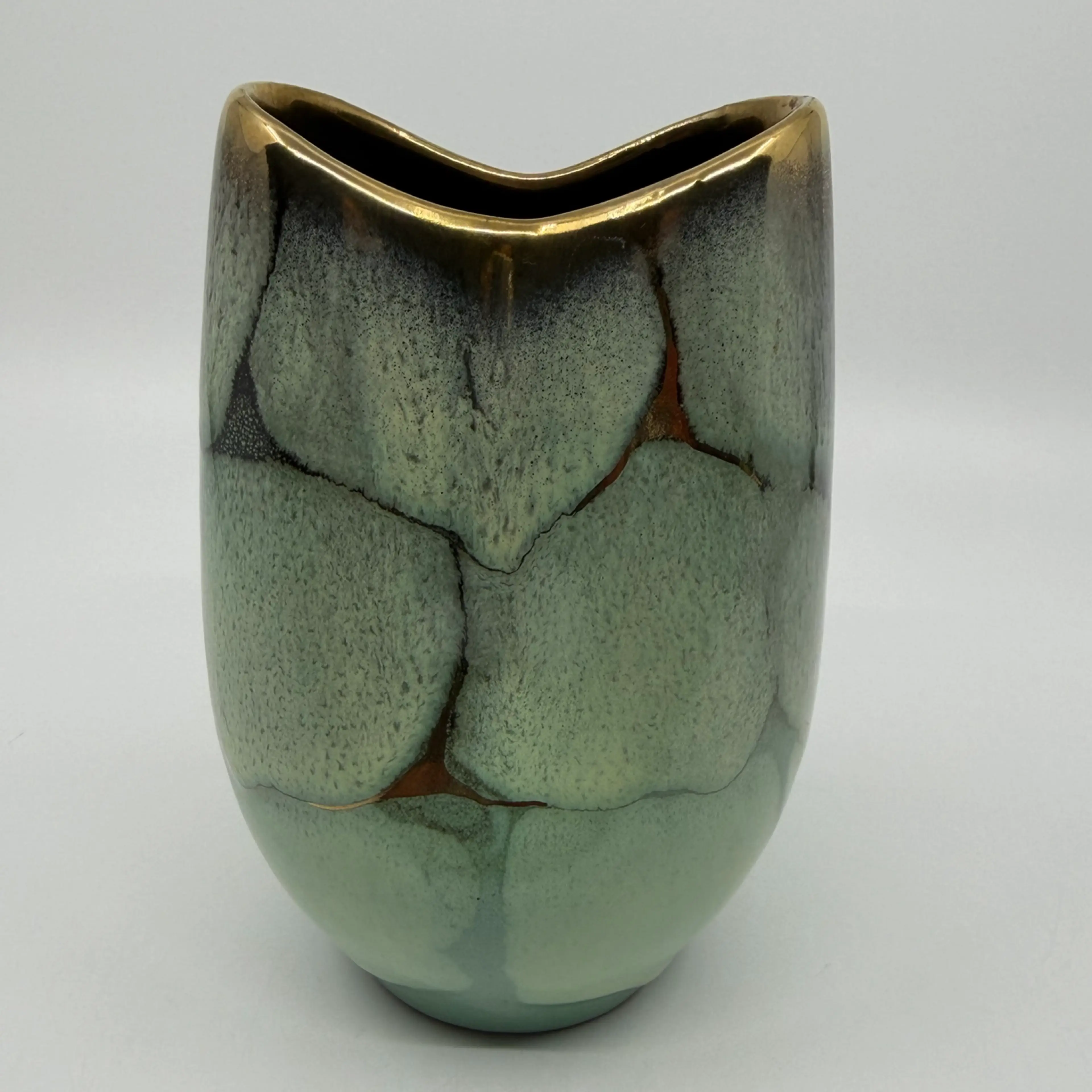Image 4 of 7