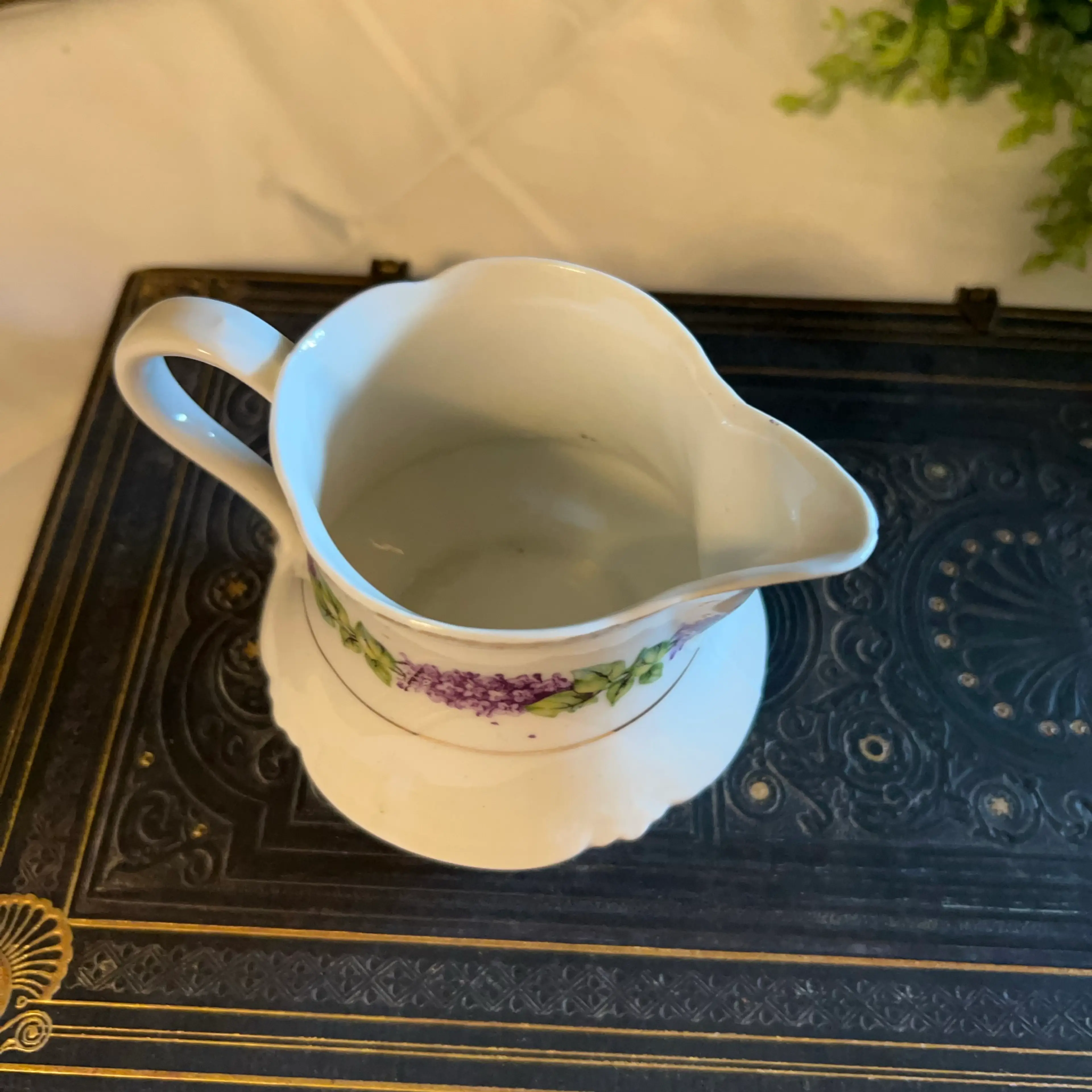 Image 2 of 4