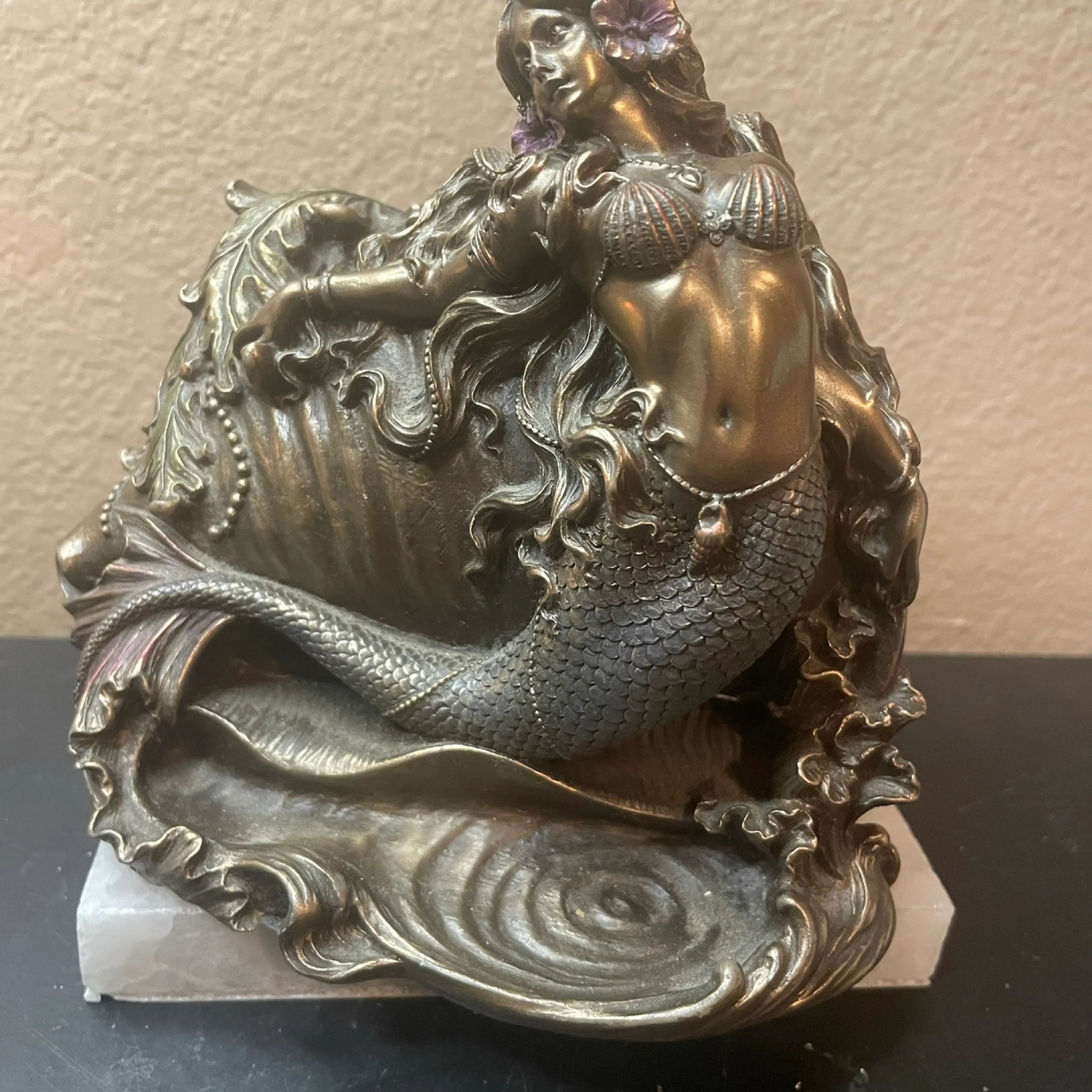 Image 2 of 4
