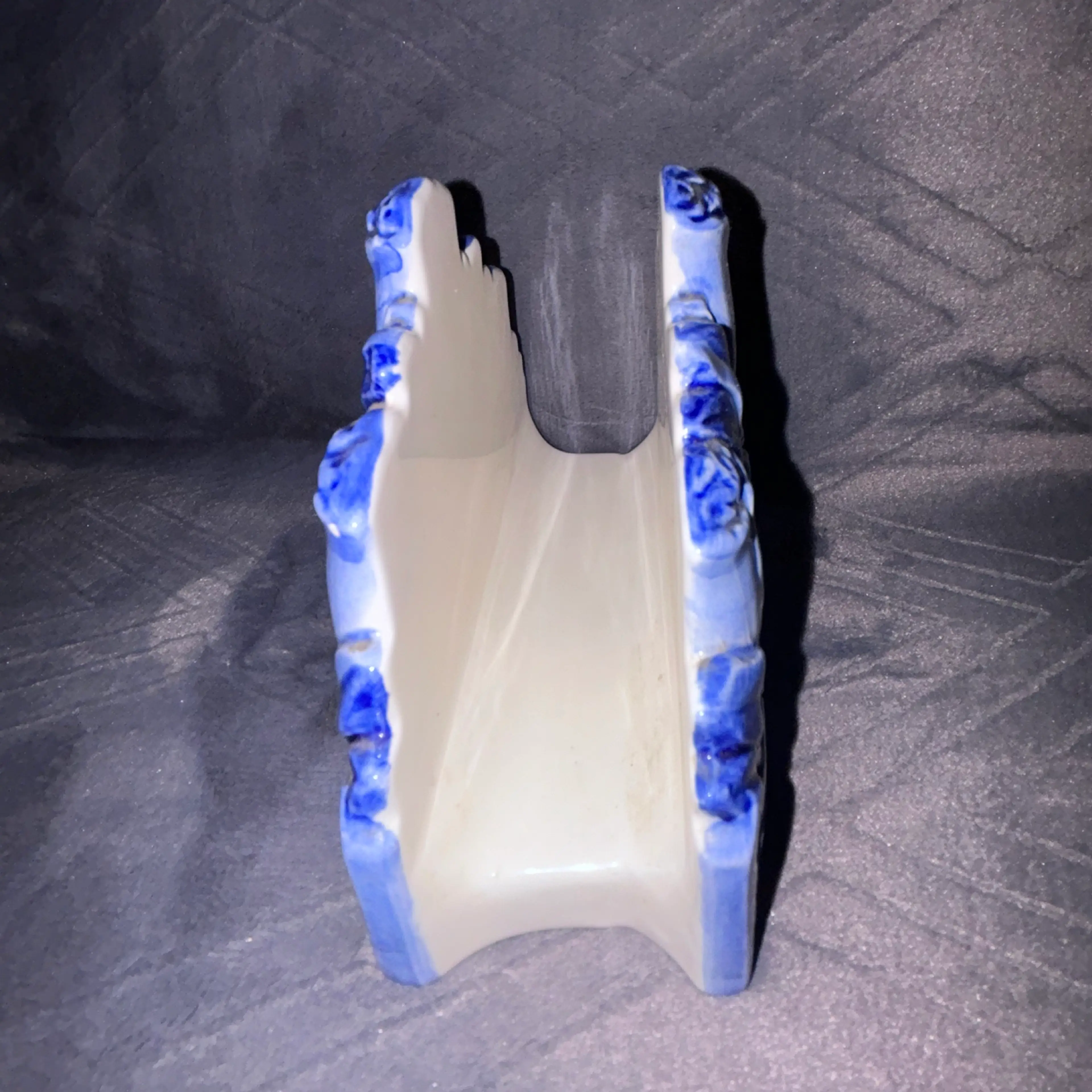 Image 2 of 7