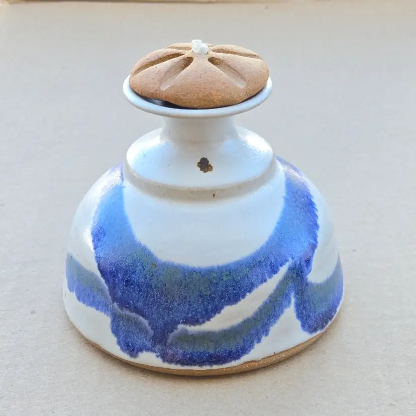 Oil Lamp Candle Warren Village Pottery Lidded 3¾" Tall Signed Blue Cream Color