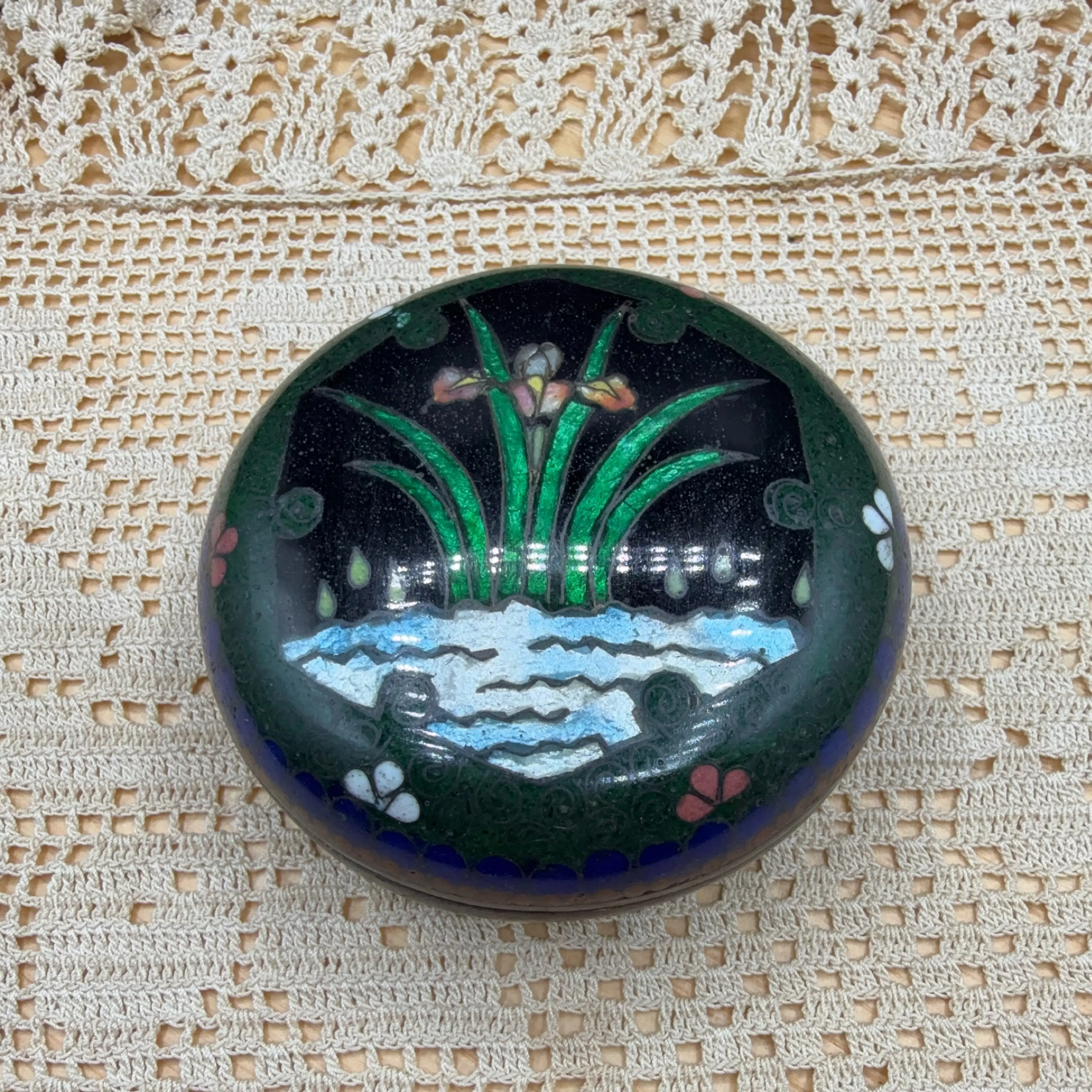 Image 1 of 5