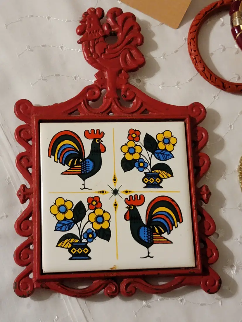 Retro Vintage Chenny Rooster & Flowers Cast Iron Trivet Footed