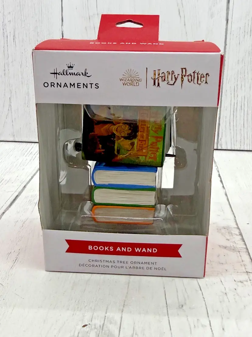 Hallmark Harry Potter Christmas Decorative Ornament Books and Wand NEW in Box8