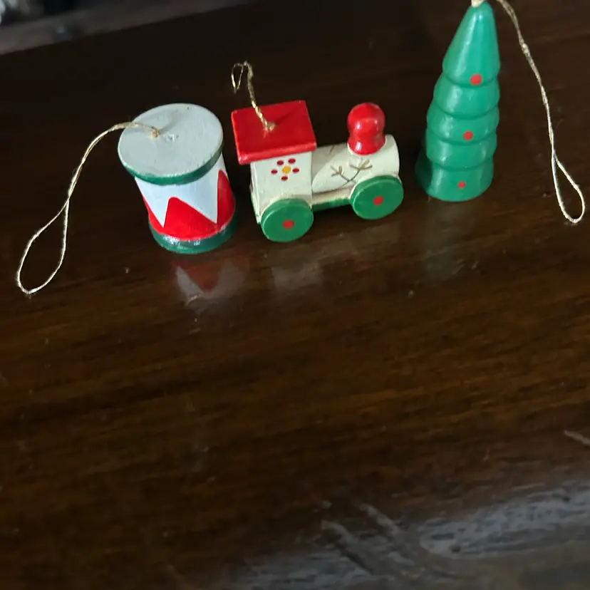 Lot Of 3 Ornaments