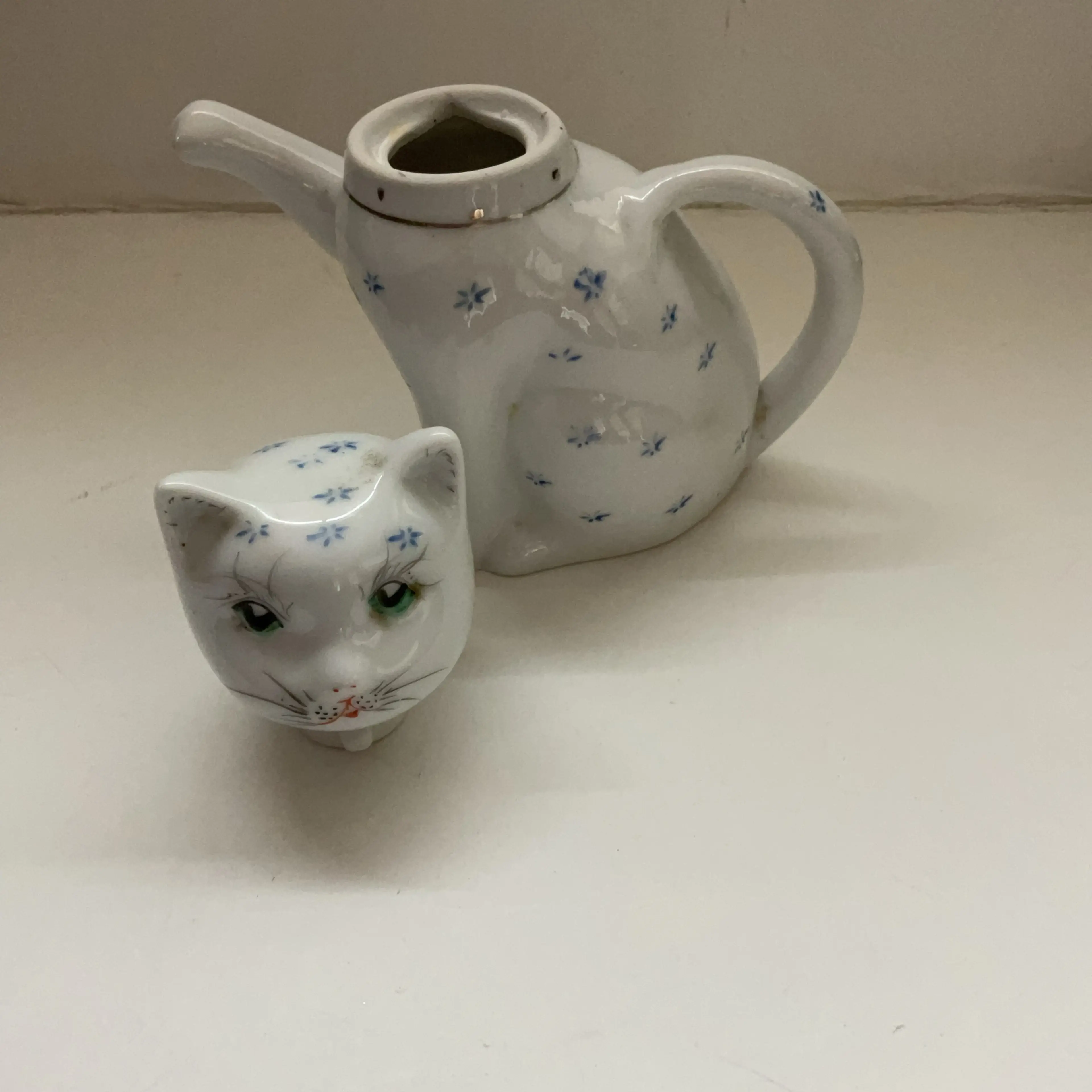 Image 2 of 4