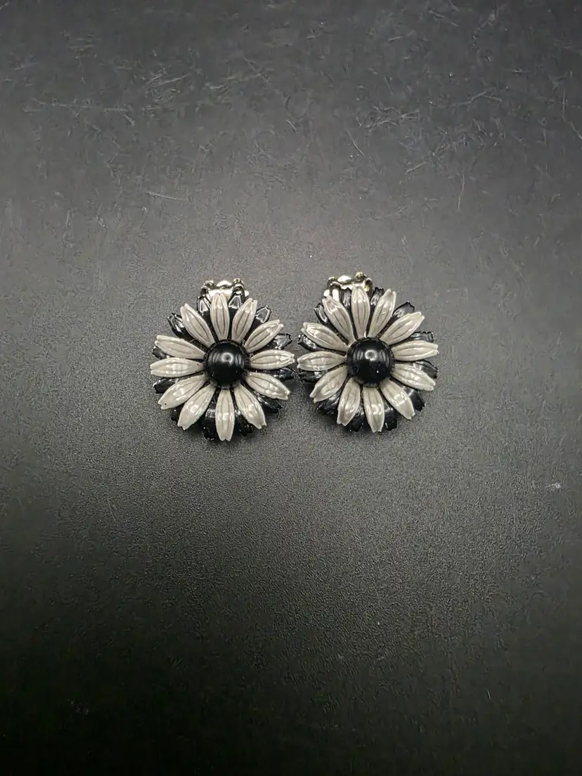 Enamel Rivited Grey Flower Clip-ons