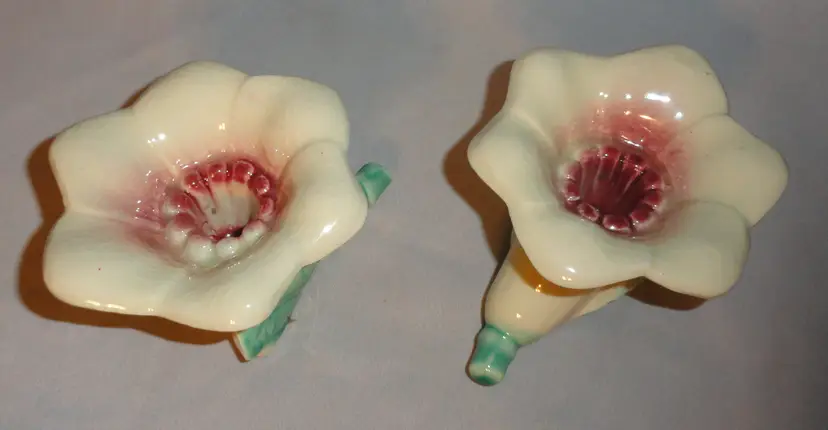 2 Matching Vintage Candle Holders ~ unmarked Magnolia ~ Flowers