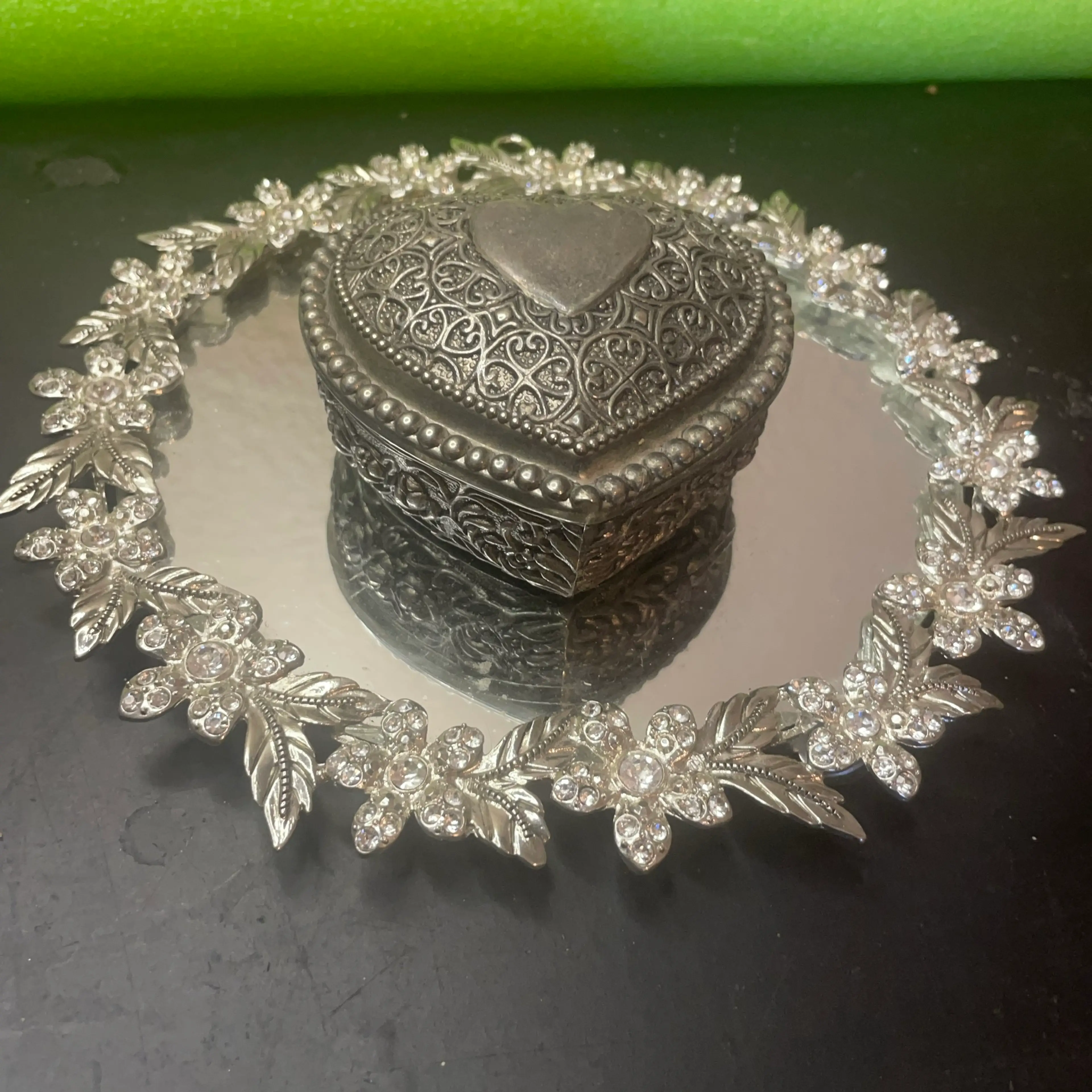 Image 2 of 6