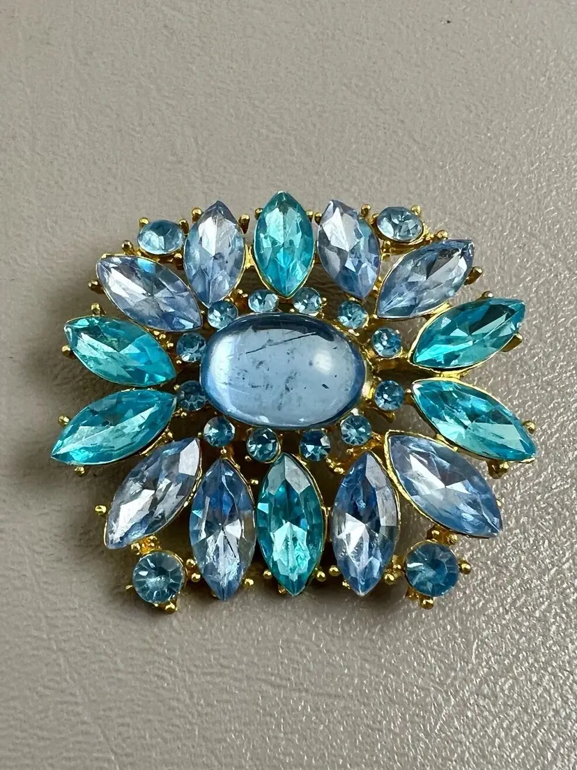 Vintage Style Blue Aqua Rhinestone Brooch Gold Tone Statement Pin Unsigned