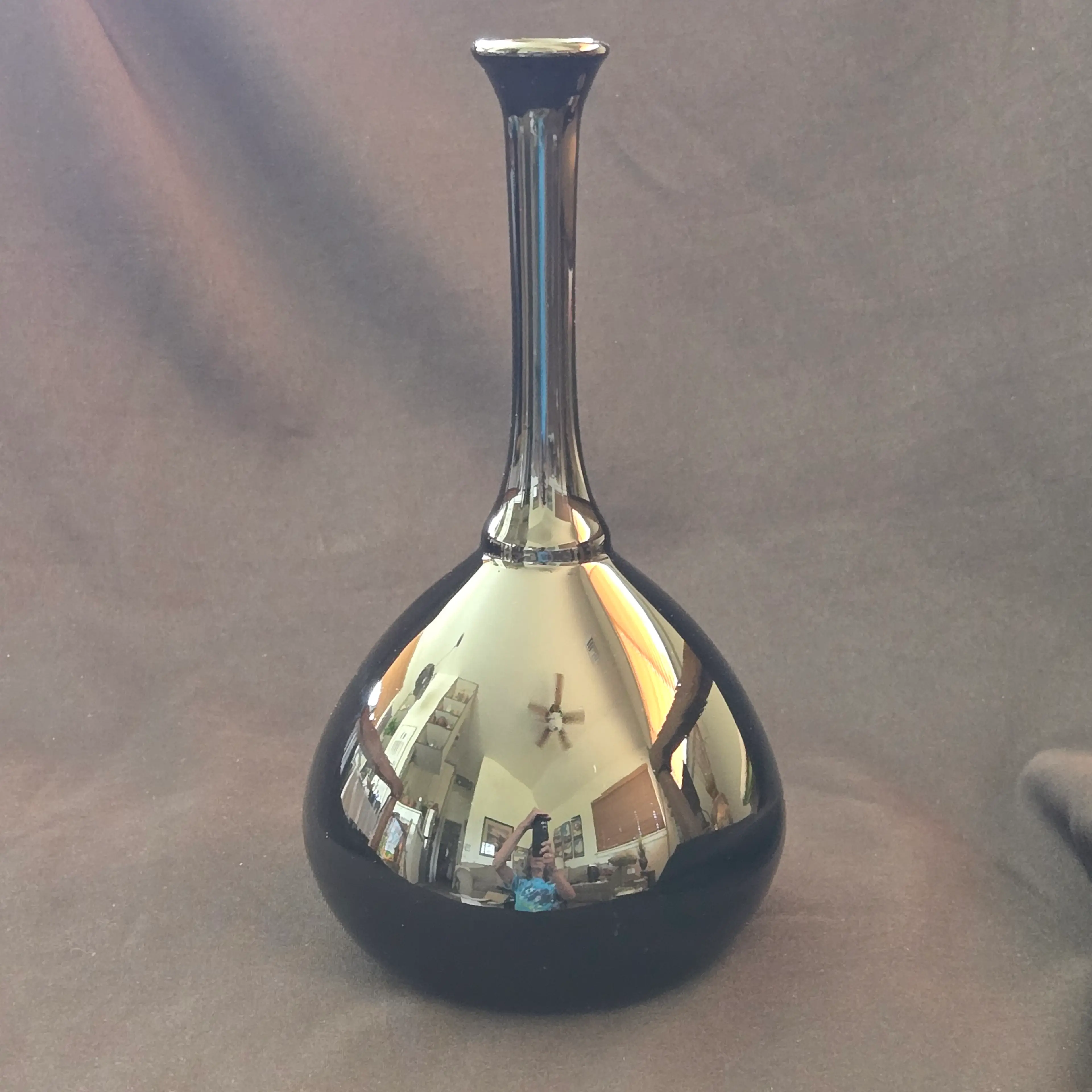 Image 2 of 12