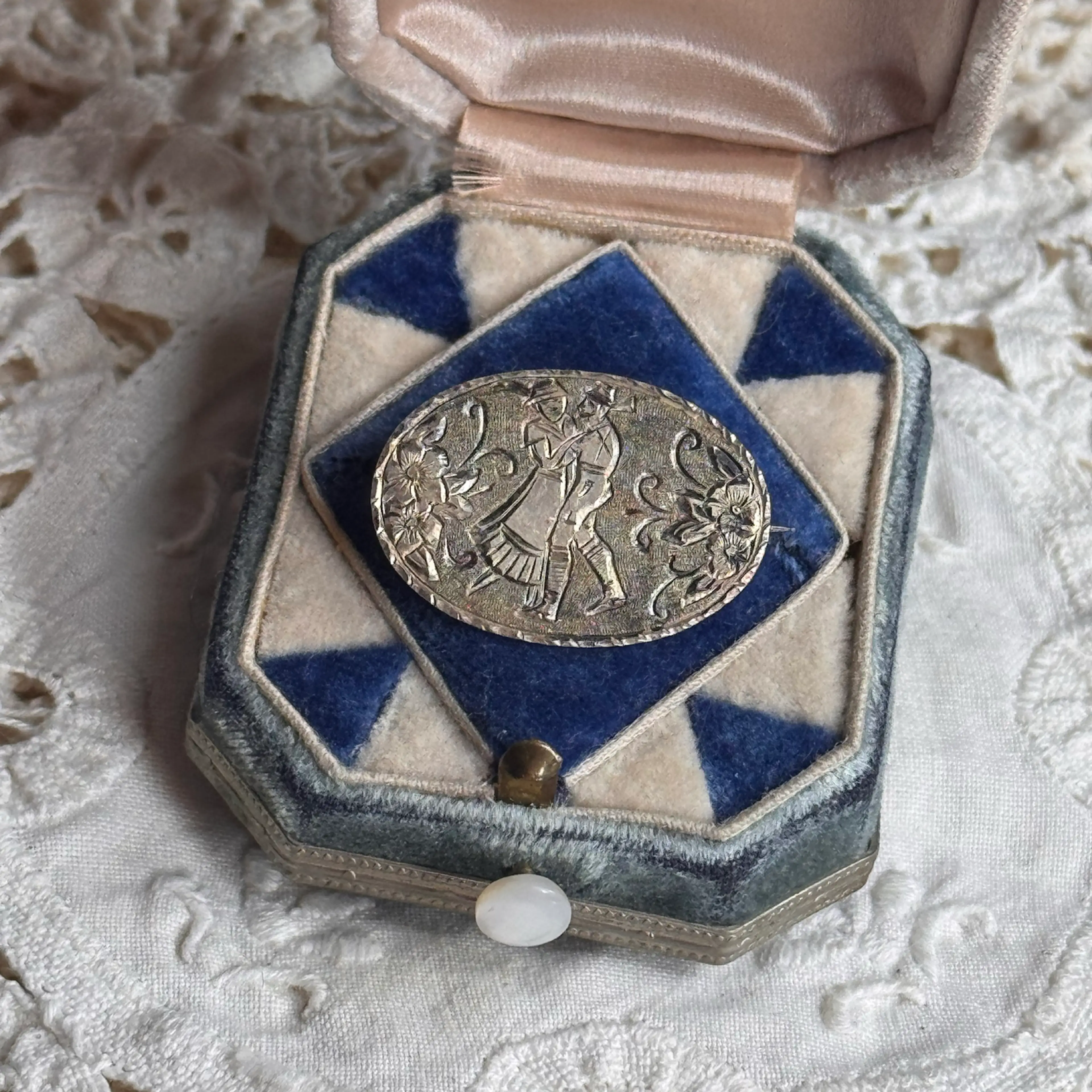 Image 1 of 2