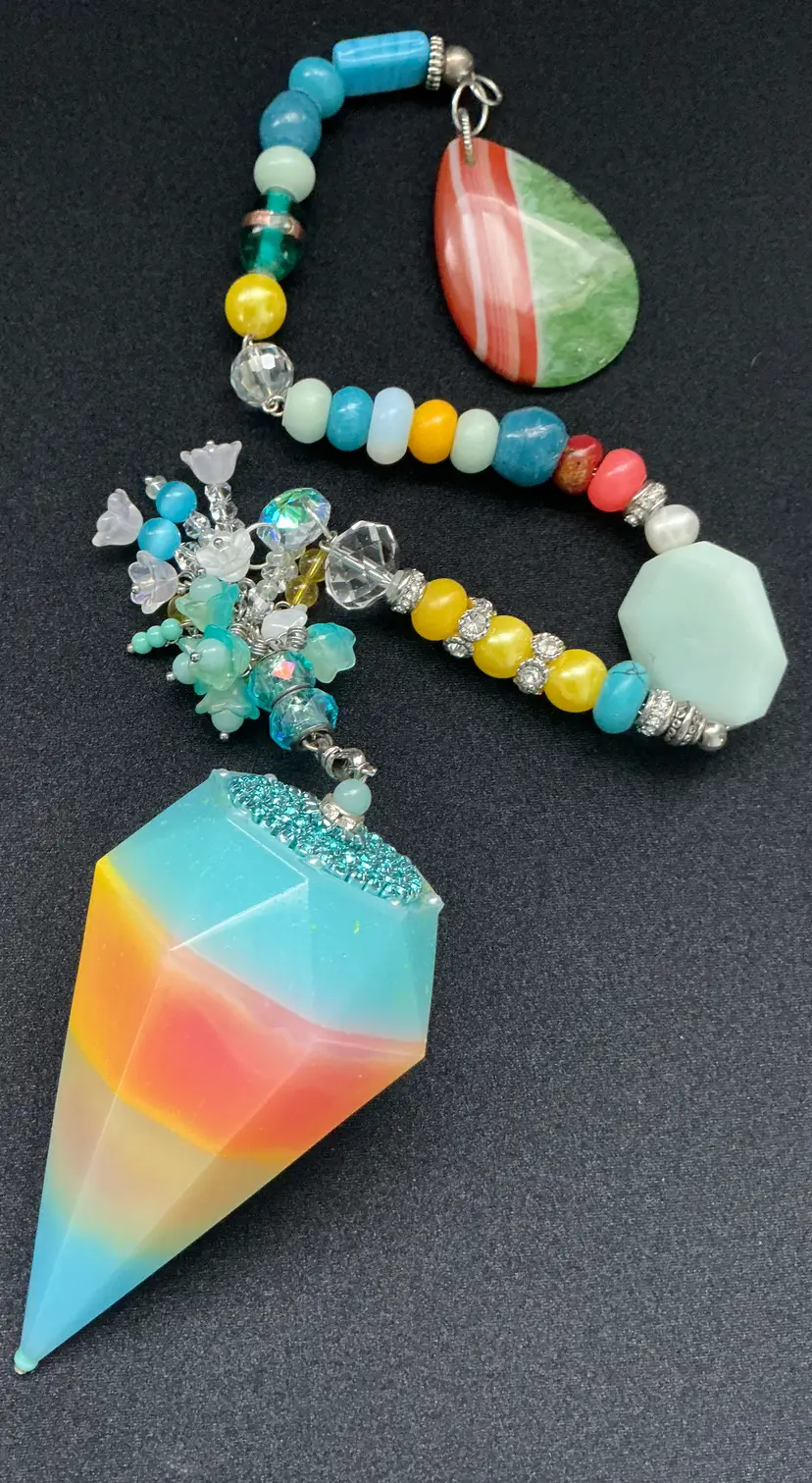 10 - VERY LARGE COLORFUL PENDULUM - FREE SHIPPING