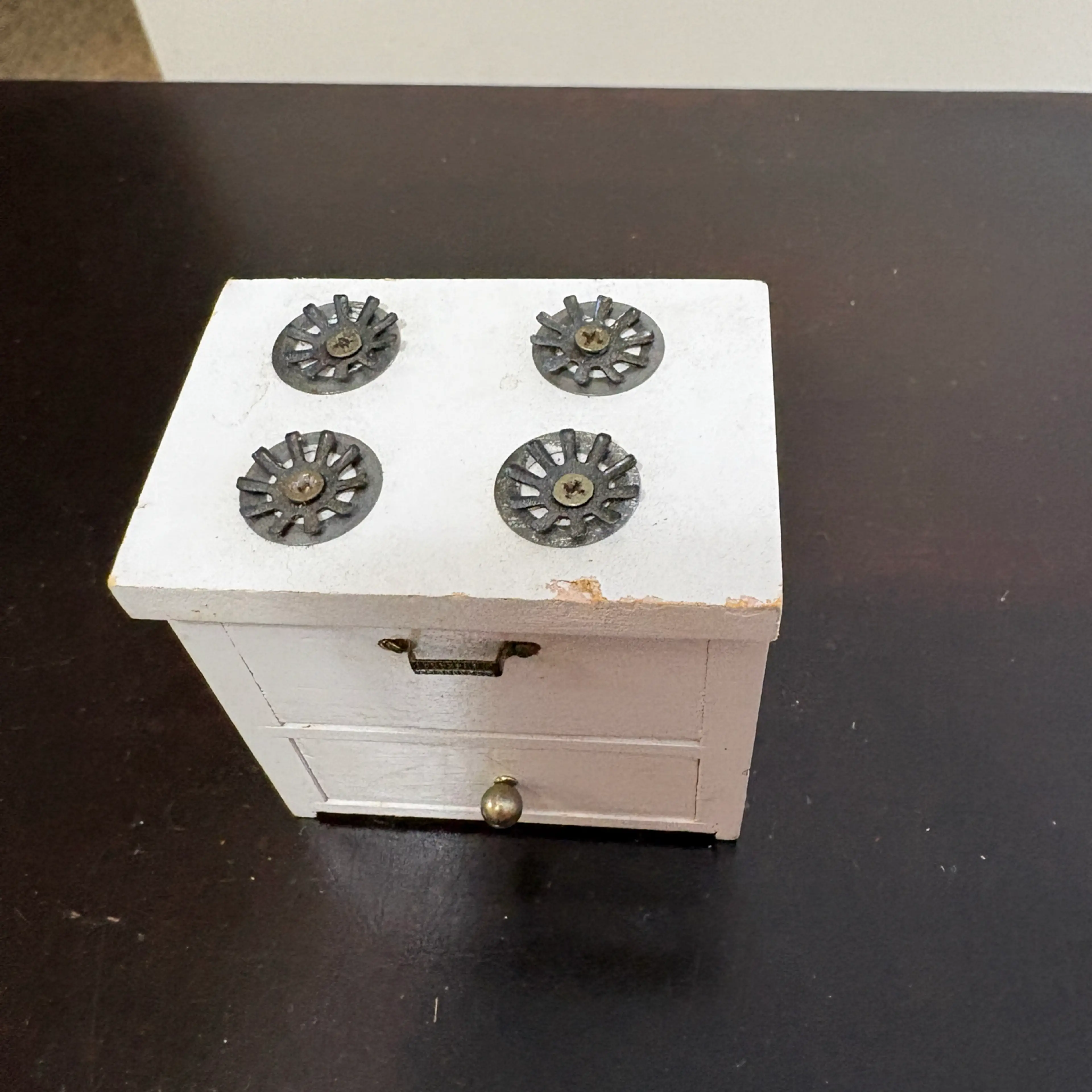 Image 2 of 6