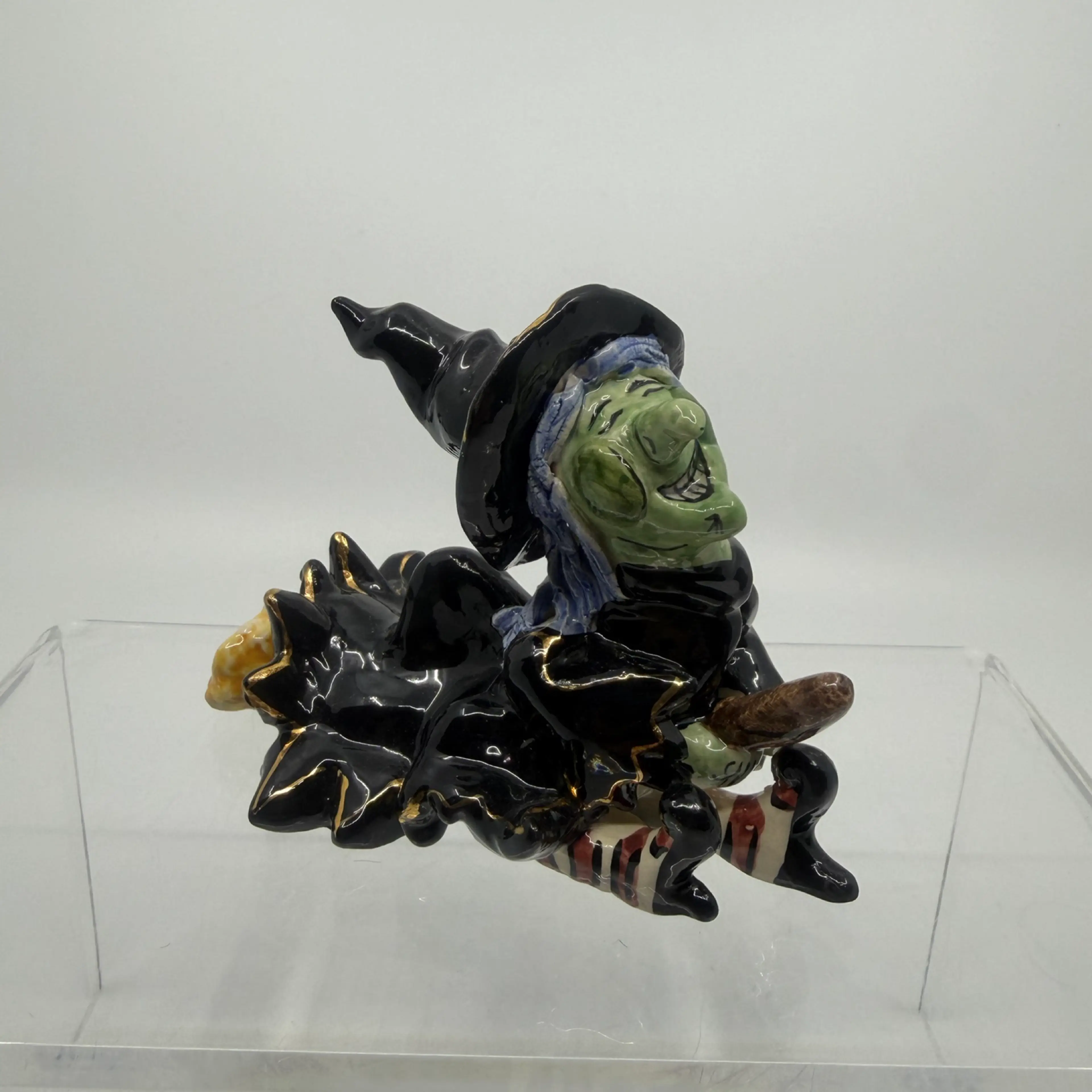 Image 1 of 7
