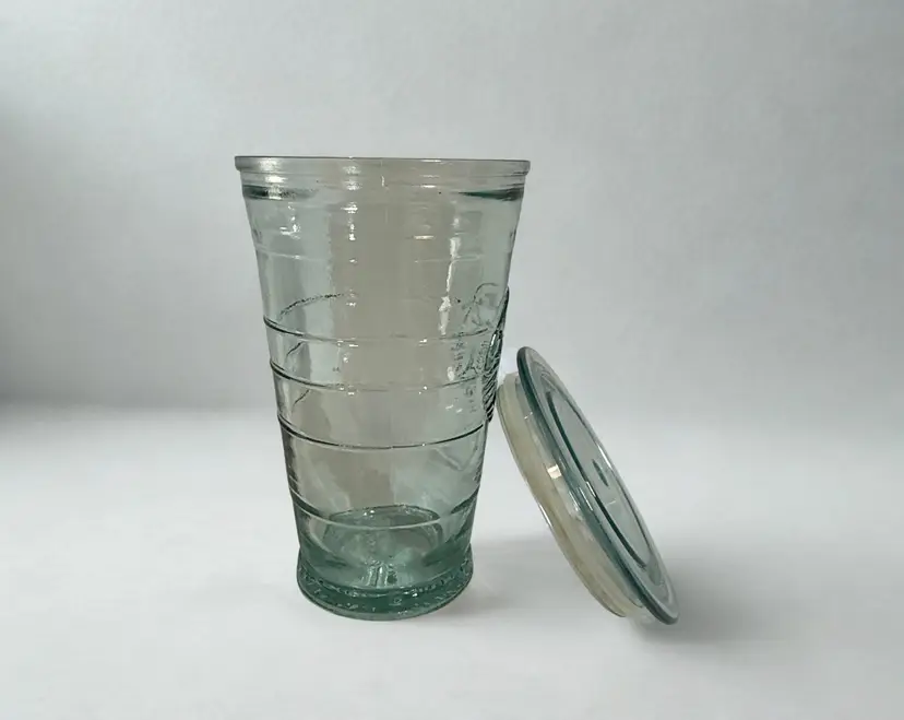 Starbucks Glass Cold Cup Tumbler 16oz 473ml Embossed Siren Spain w/ Lid