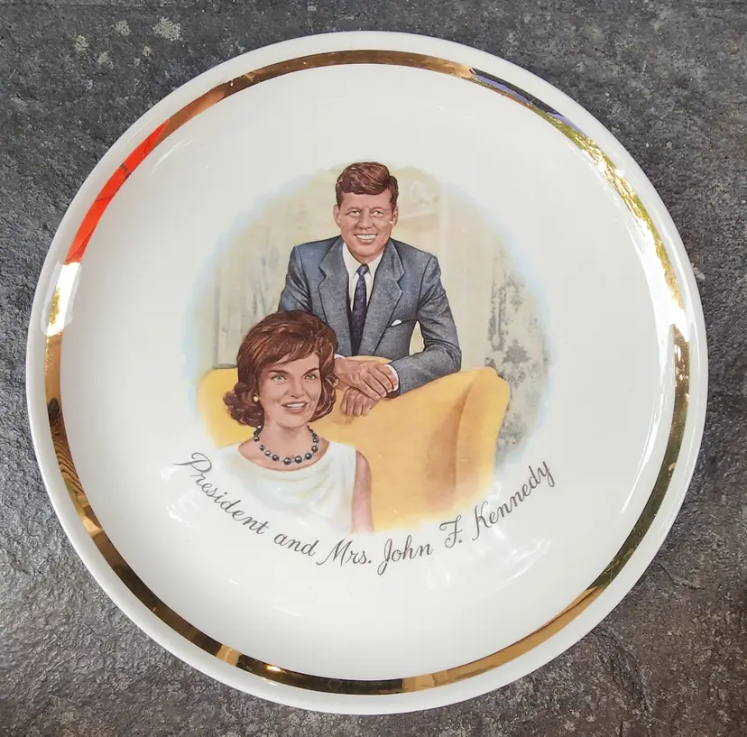 Vintage 1960s President and Mrs. John F. Kennedy 9" Collectors Ceramic Plate