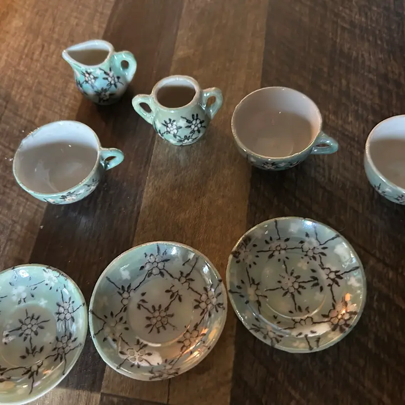 Beautiful Teapot Set Hand Painted