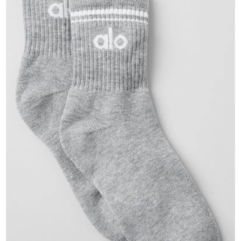 Alo Socks Gray