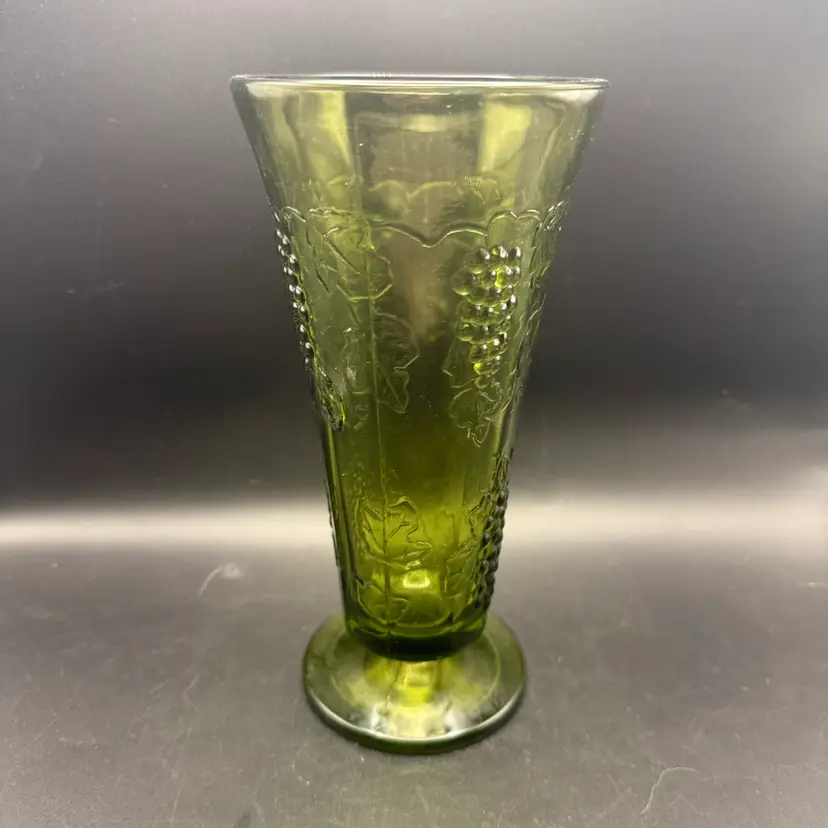 Indiana Glass Avocado Green Harvest Grape Vase - 8 In
