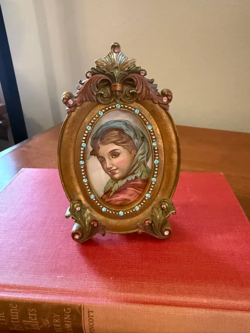 ☀️ 3” W x 5” H Vintage Style Frame