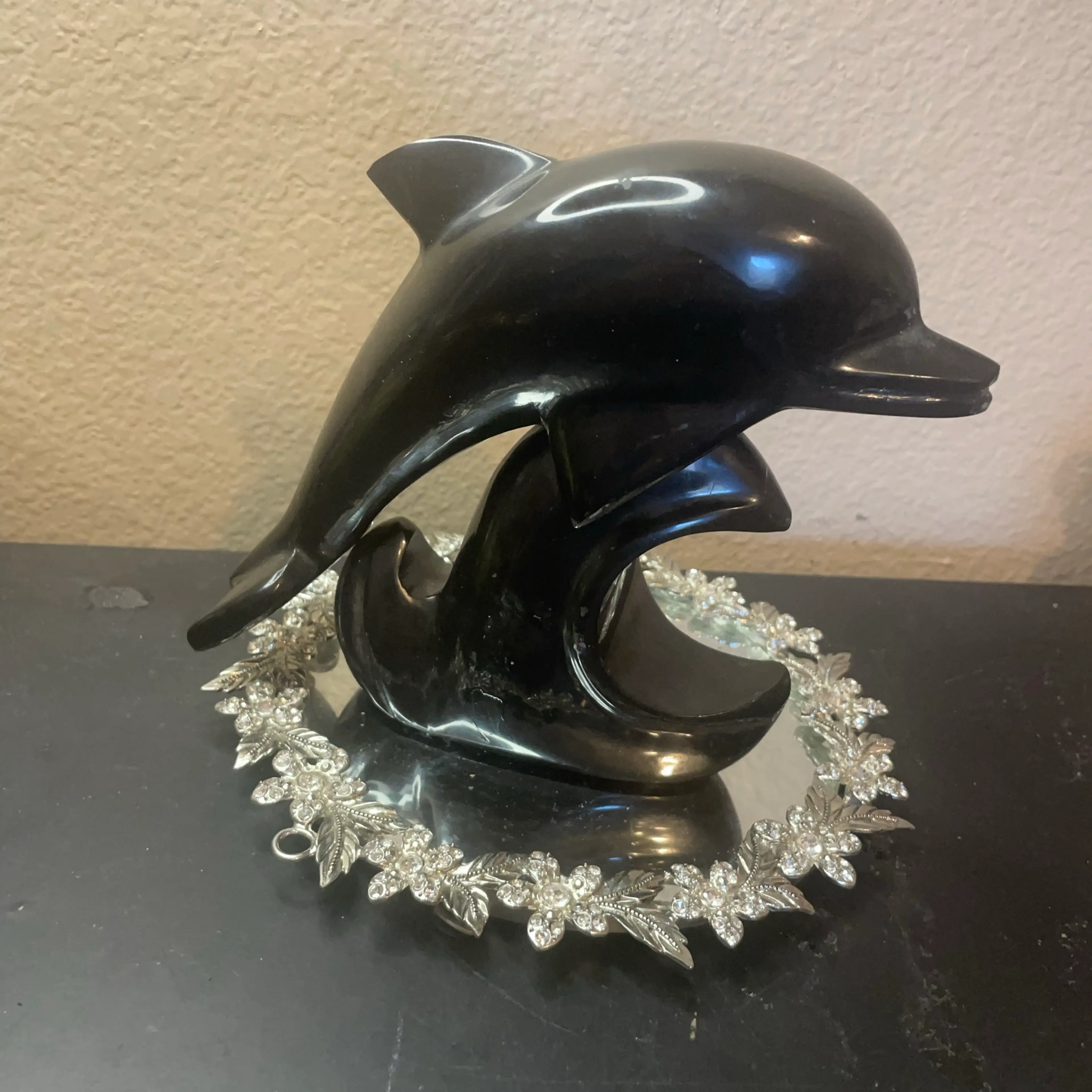 Image 4 of 4