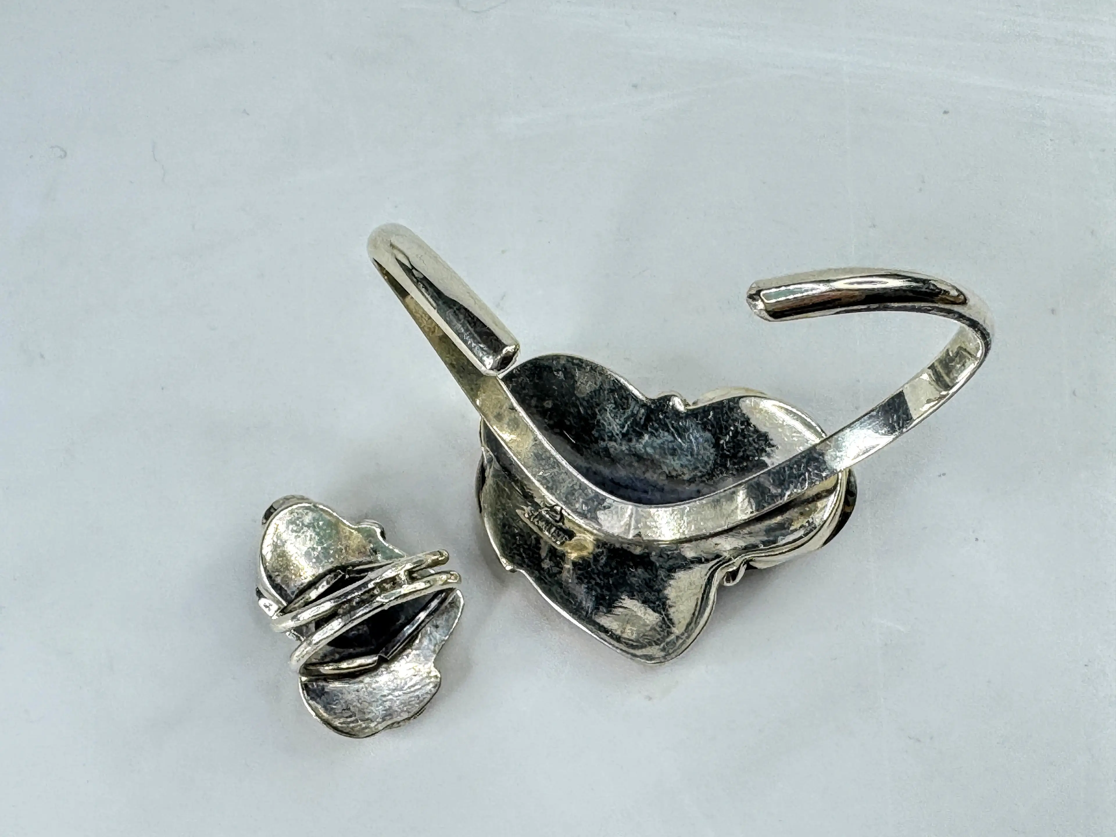Image 4 of 6