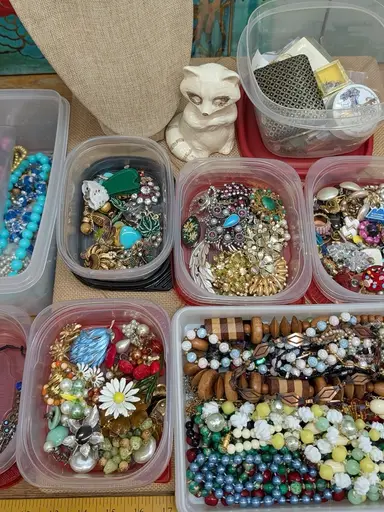 I’m Back!  Estate Jewelry Dig $3 SD