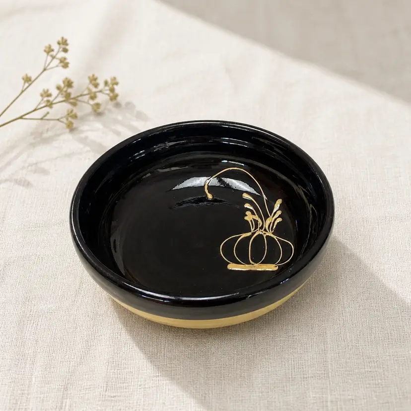 Black Ceramic Spanish Garlic Tapas Bowl, Hand Made & Painted in Spain, 5.25" Dia