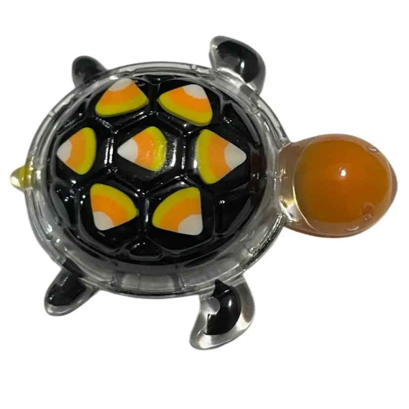 Candy Cornelius 💛🧡🤍 "Treasure Turtles"