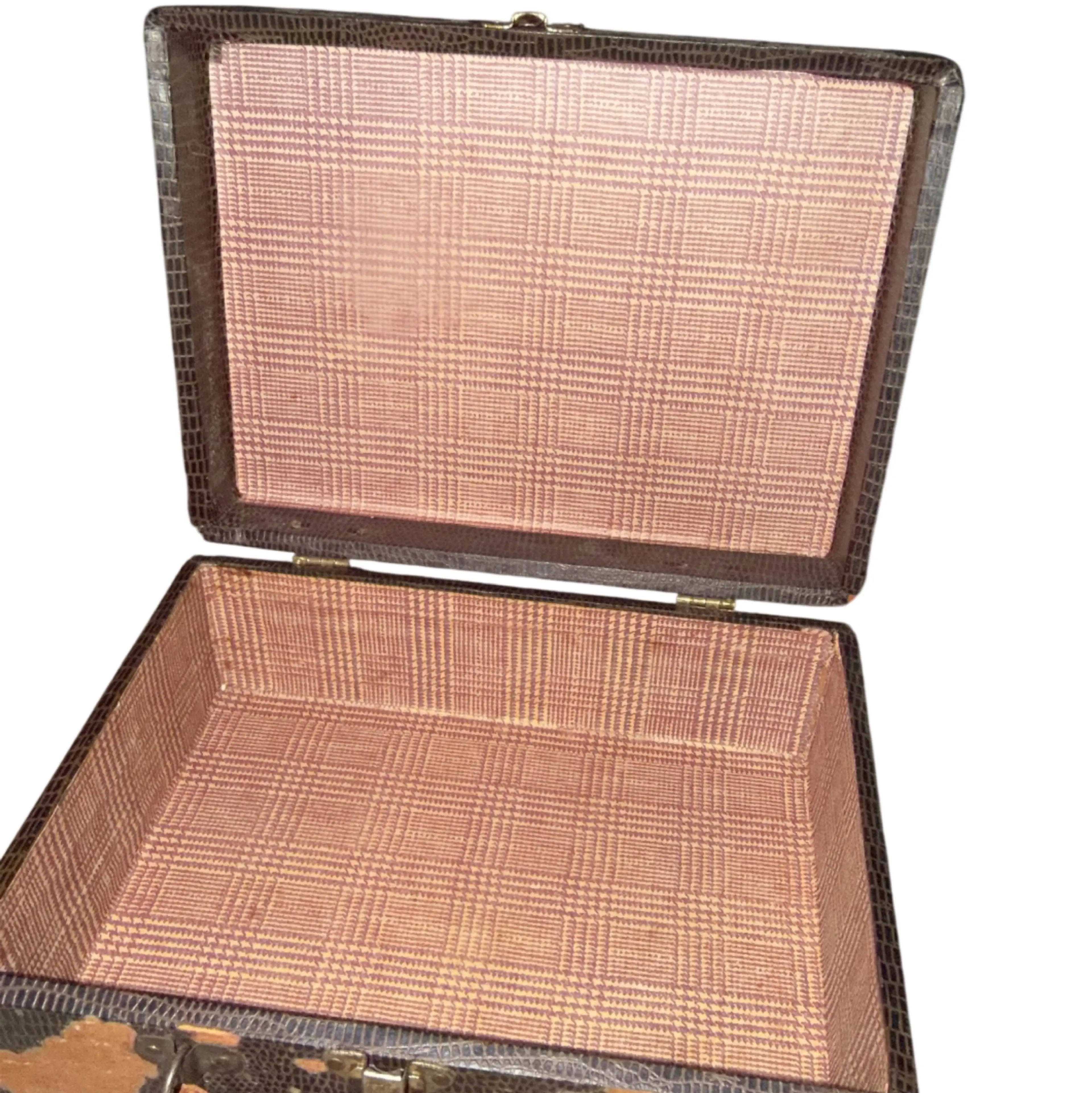 Image 4 of 8