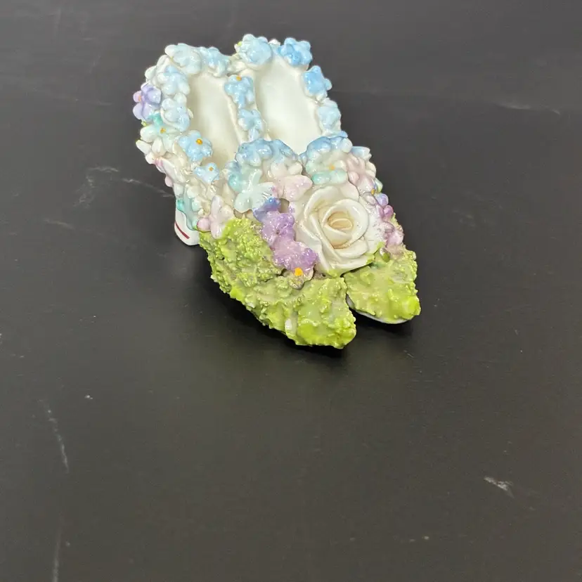 Vintage Elfinware Mossware Miniature Porcelain Floral Shoe Pair Minor Flaws