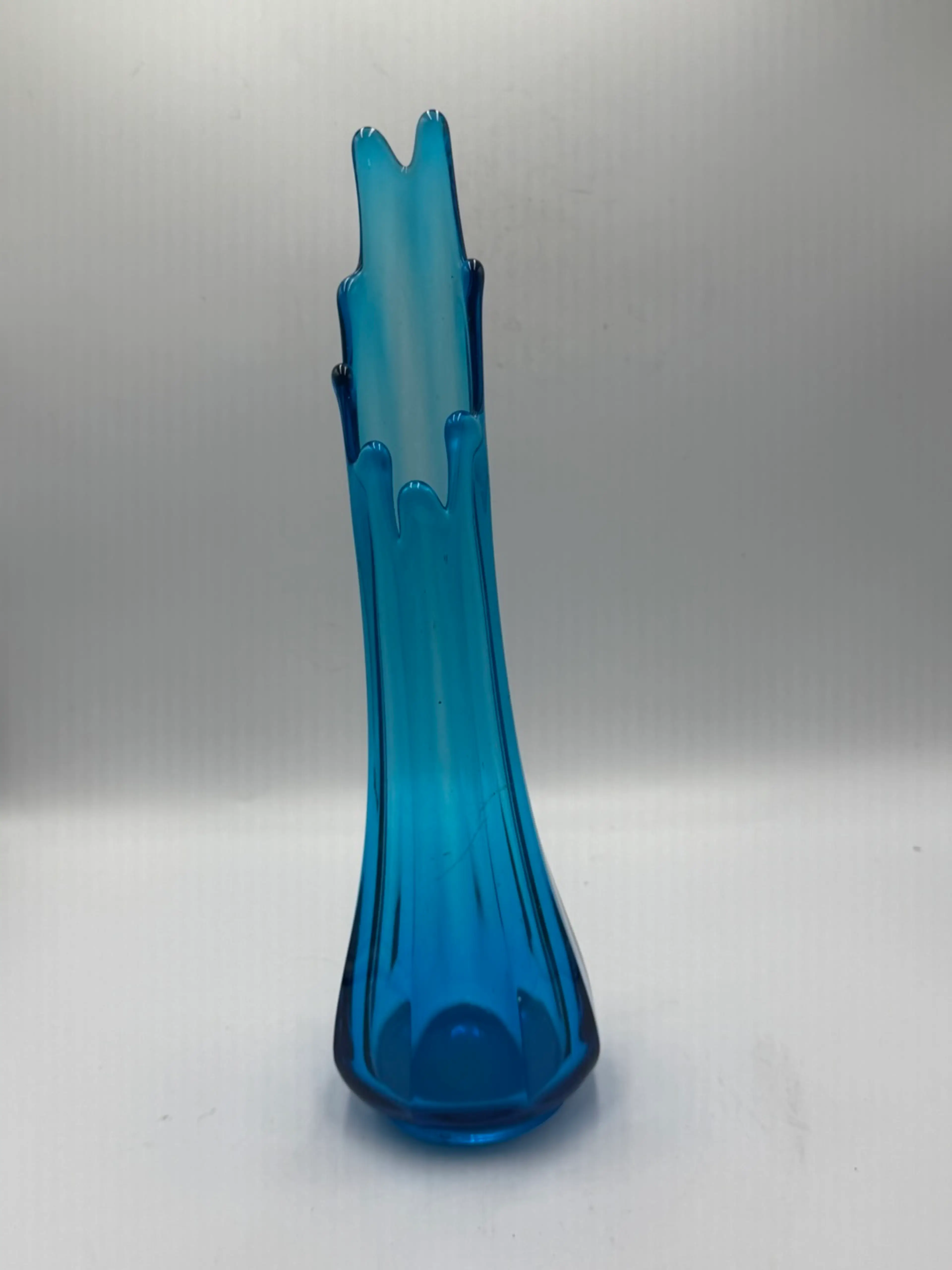 Image 2 of 12