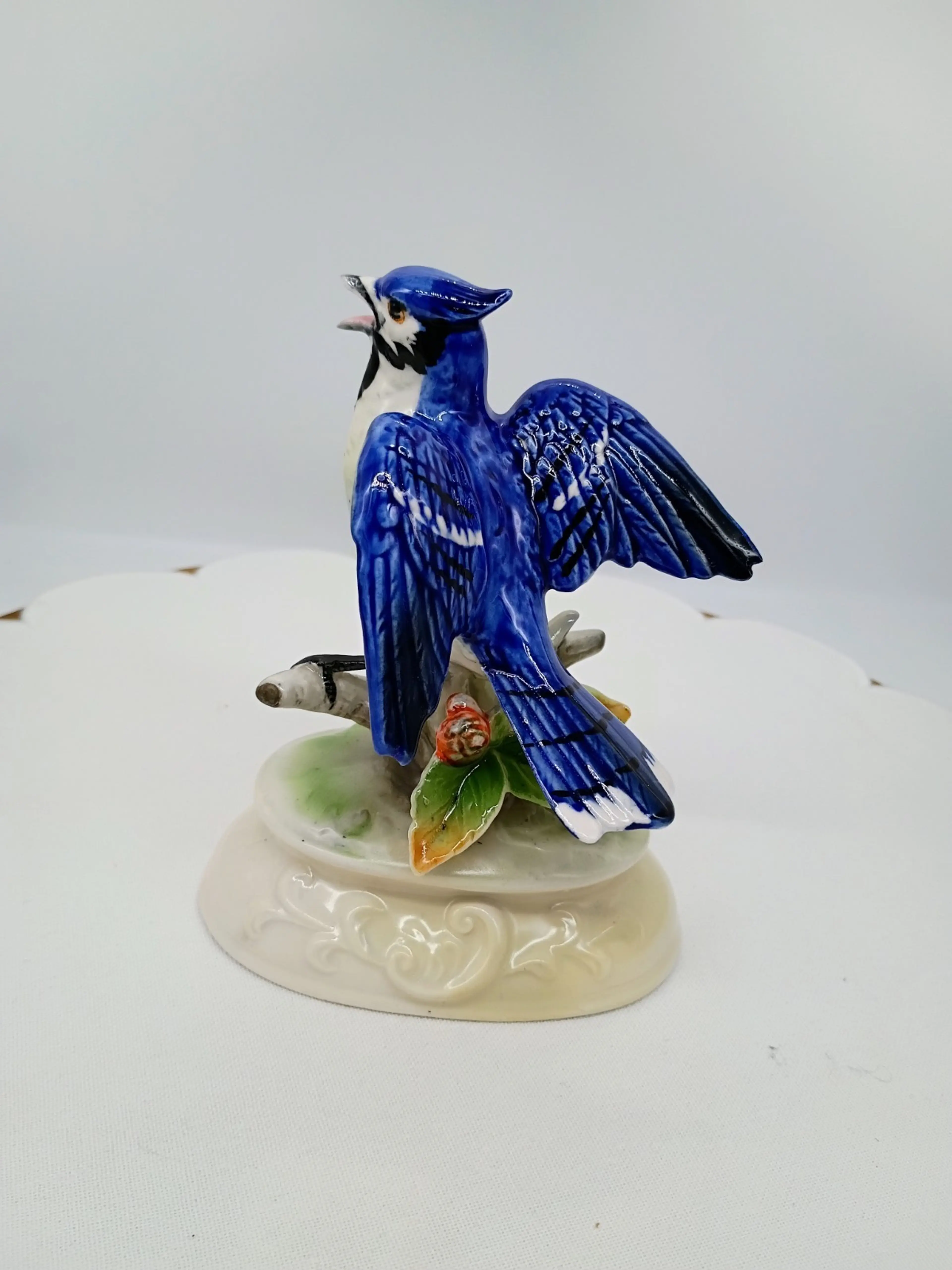 Image 3 of 8
