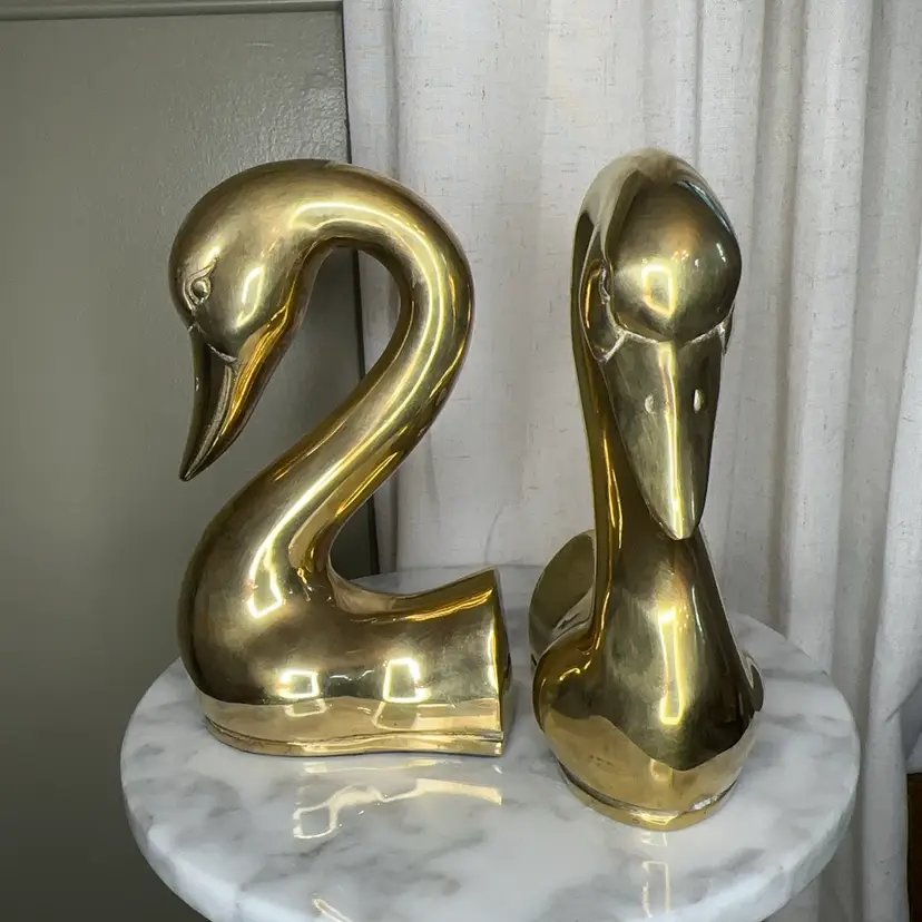 🔔 Brass Swan Bookends