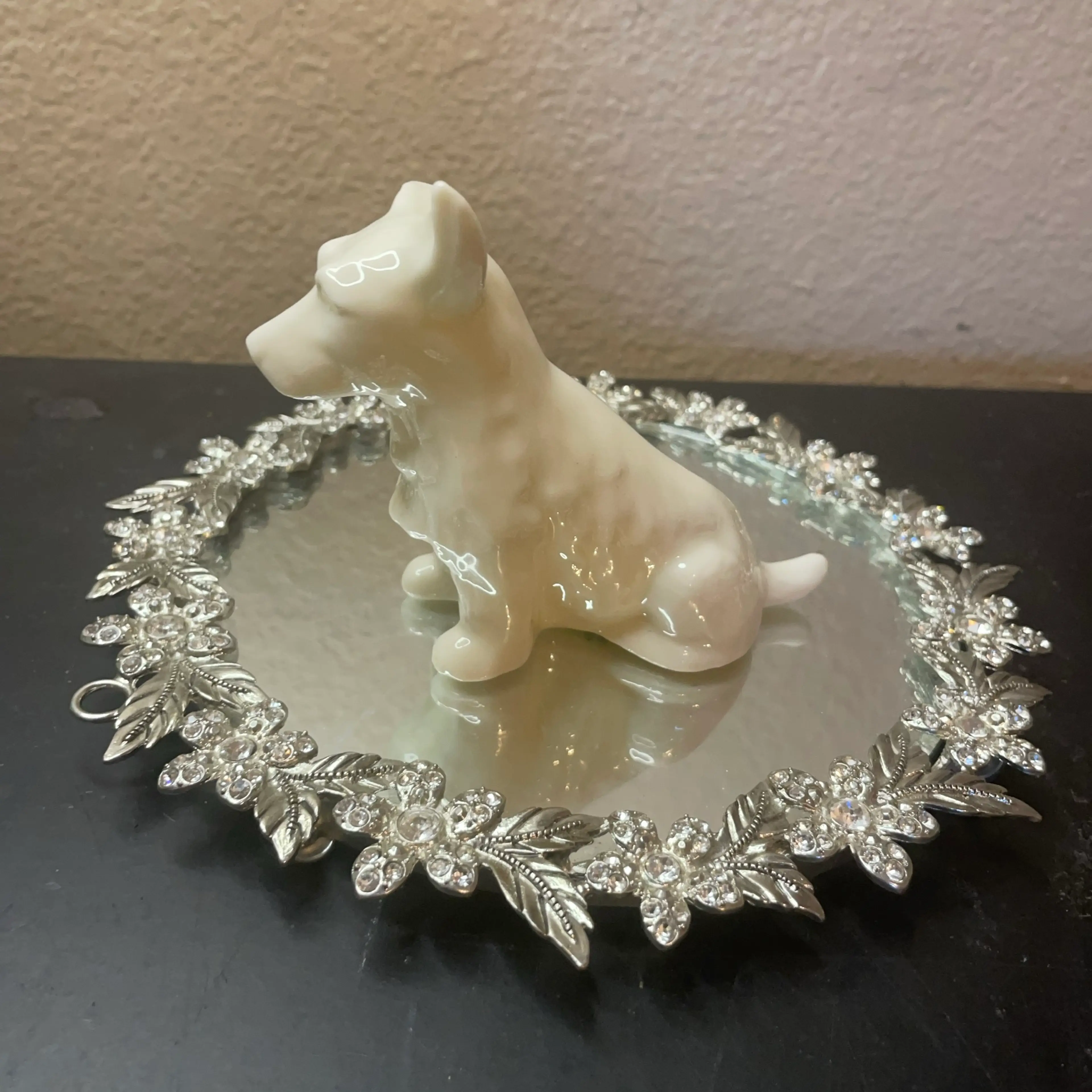 Image 2 of 6