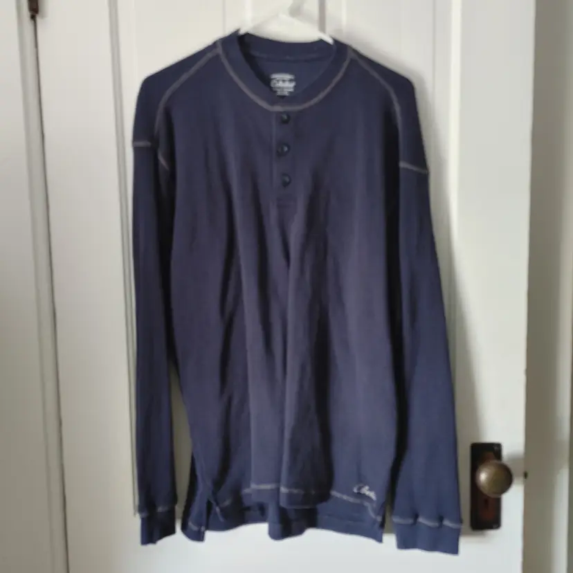 Men's Top- Brand: Cabela's. Size Large. Navy top. Material: 100% cotton. No condition issues.